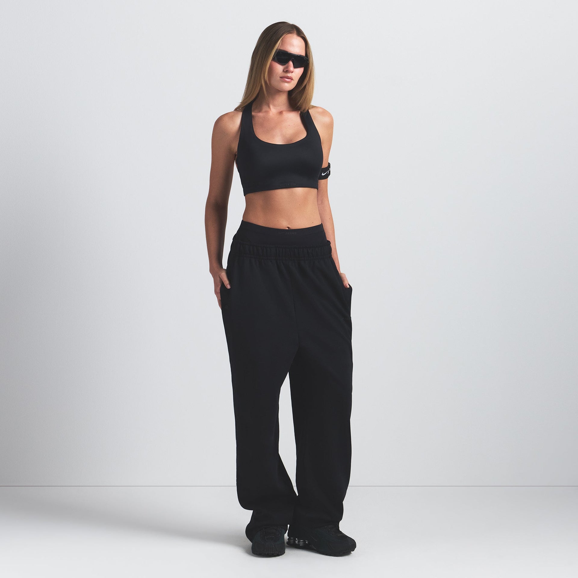 NikeSKIMS SHINE RACER BACK BRA | OBSIDIAN