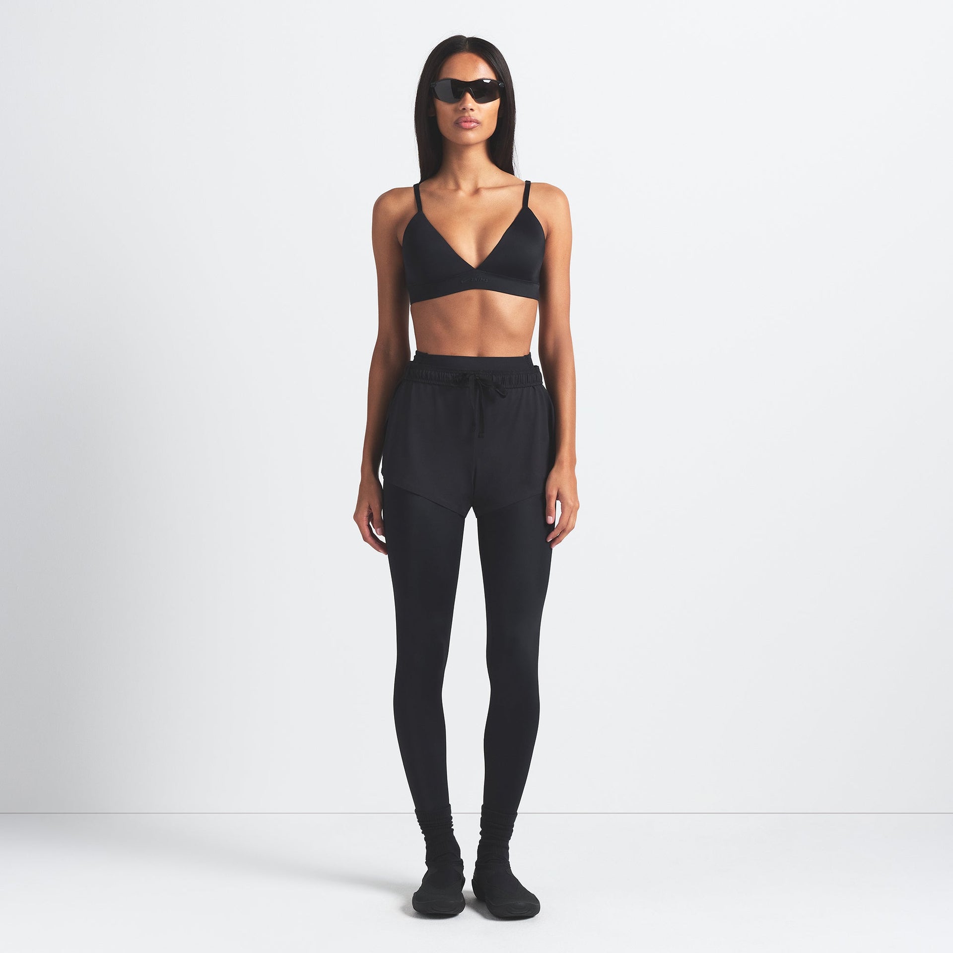 NikeSKIMS SHINE TRIANGLE BRA | OBSIDIAN