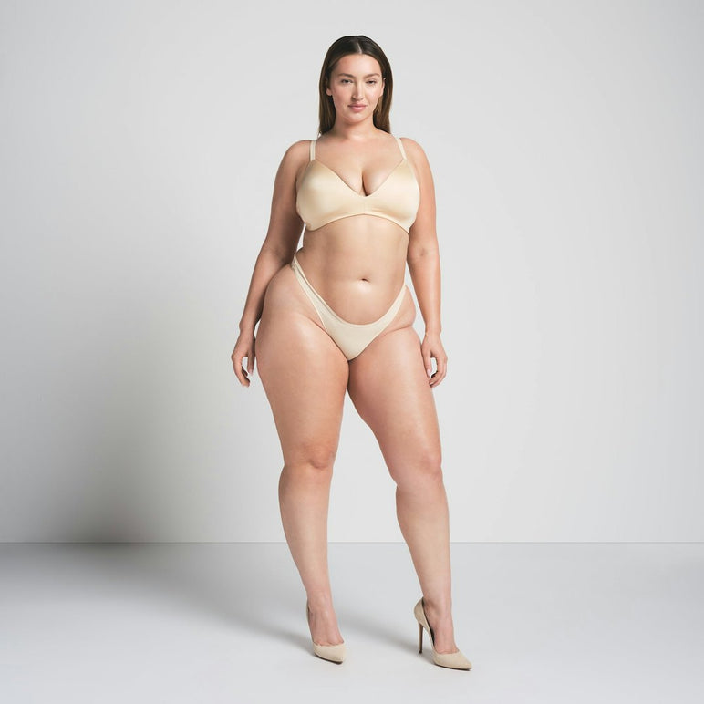 WIRELESS FORM T-SHIRT DEMI BRA | SAND