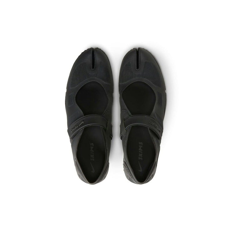 NikeSKIMS FOOTWEAR RIFT MESH | BLACK