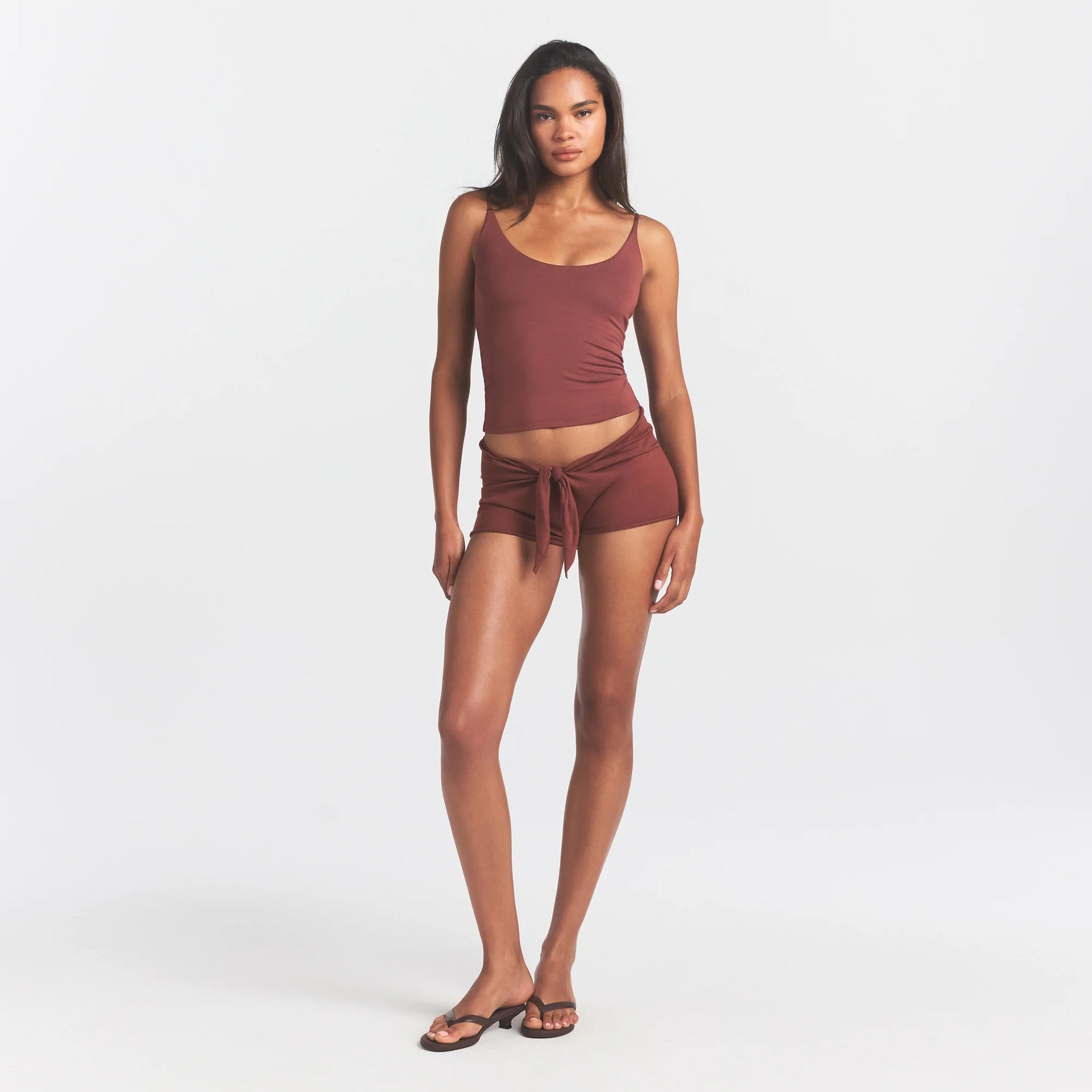 SMOOTH LAYERS SCOOP NECK CAMI | HENNA