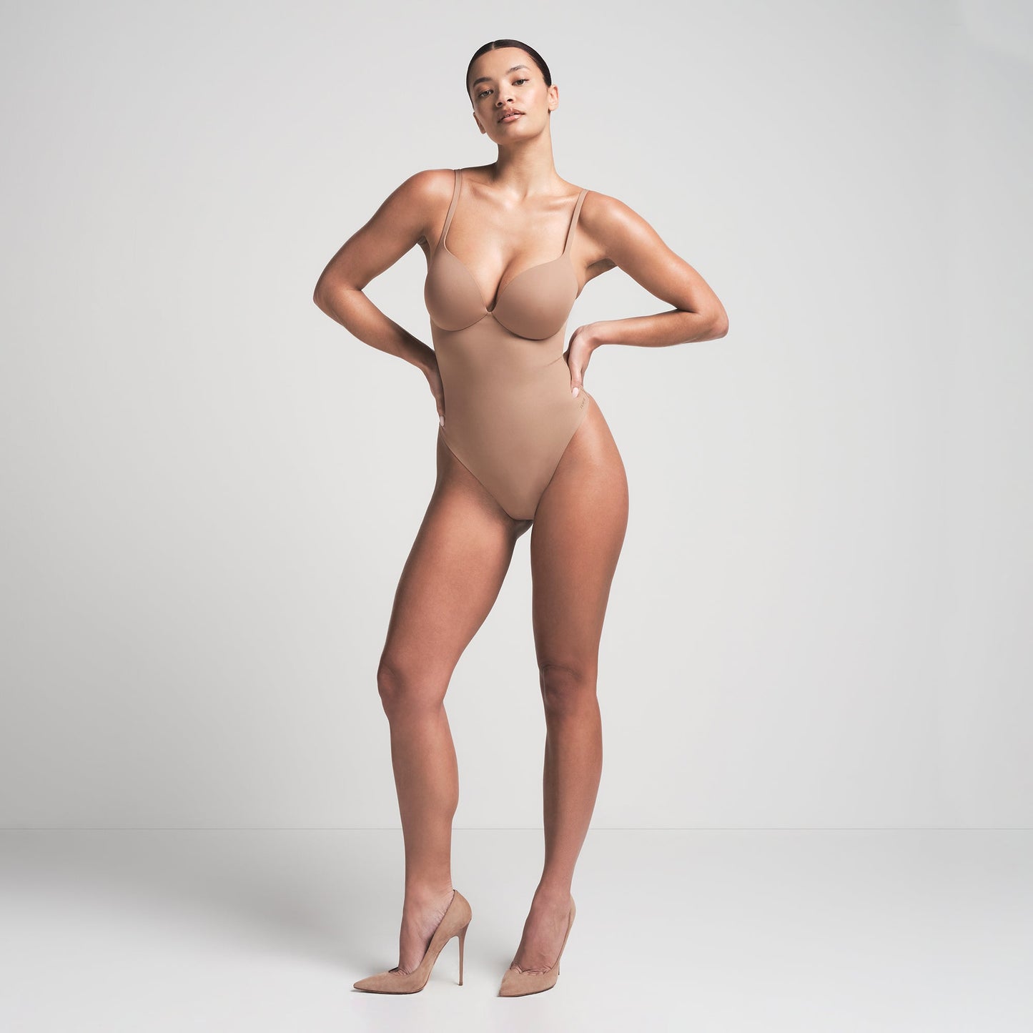 SKIMS ULTIMATE BODY PUSH-UP THONG BODYSUIT | SIENNA