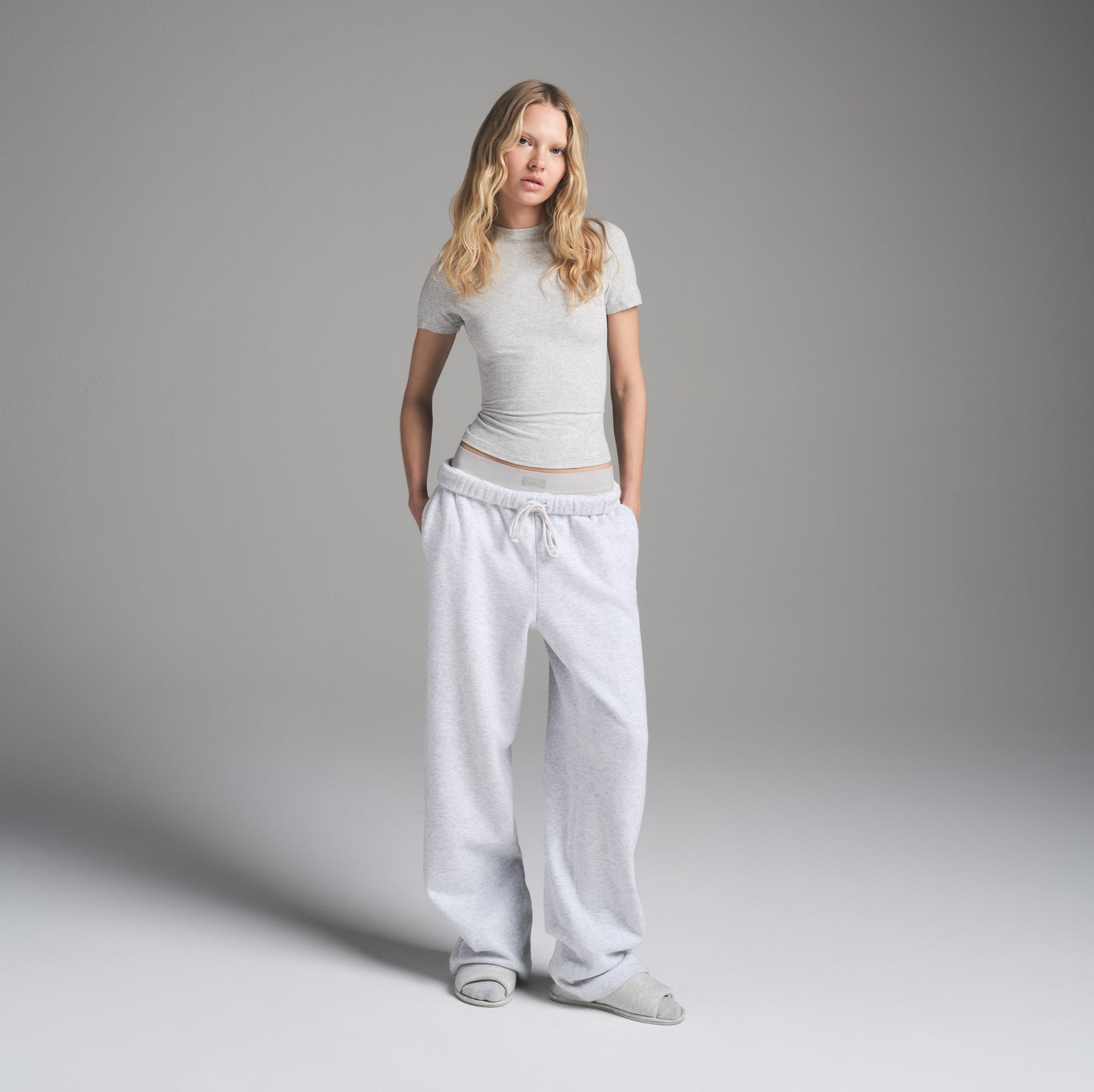 COTTON FLEECE CLASSIC STRAIGHT LEG PANT | LIGHT HEATHER GREY