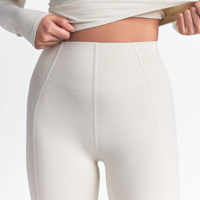 THE NORTH FACE X SKIMS REFINA LEGGING | BONE