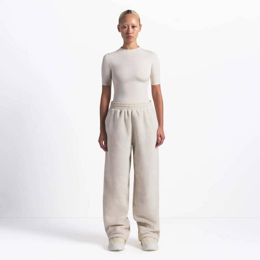 THE NORTH FACE X SKIMS 1995 DENALI FLEECE STRAIGHT LEG PANT | BONE
