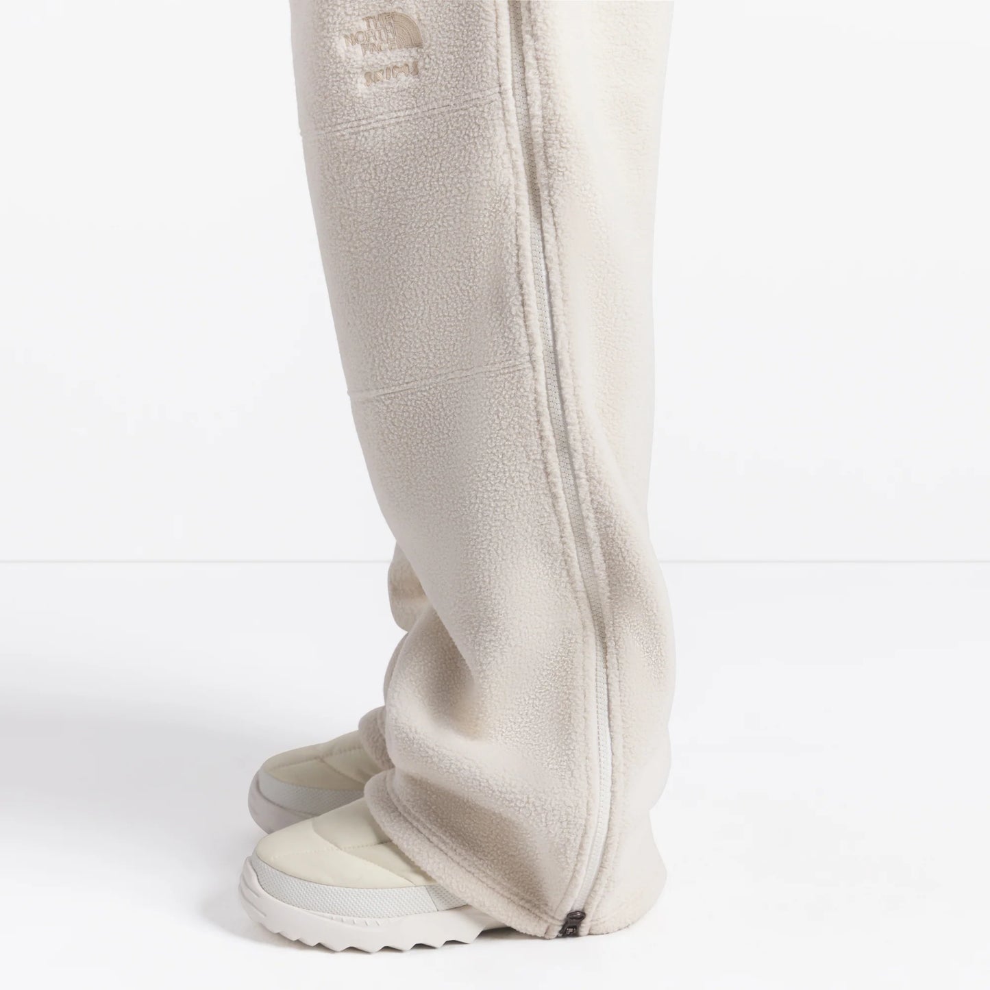 THE NORTH FACE X SKIMS 1995 DENALI FLEECE STRAIGHT LEG PANT | BONE