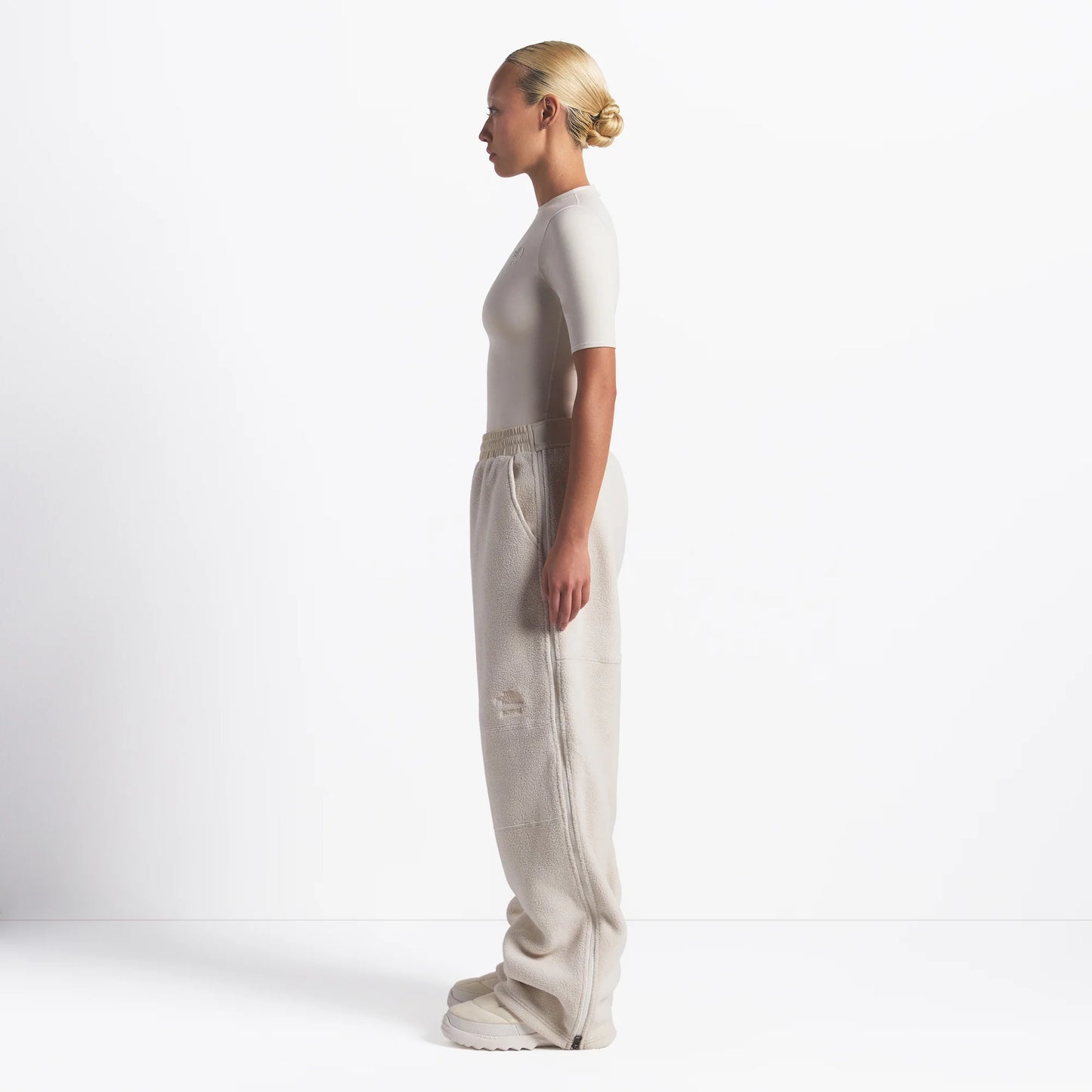 THE NORTH FACE X SKIMS 1995 DENALI FLEECE STRAIGHT LEG PANT | BONE