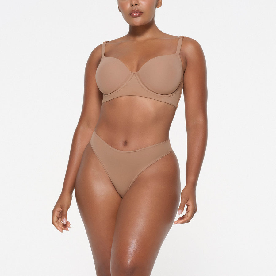 FITS EVERYBODY BACK SMOOTHING FULL COVERAGE BRA | SIENNA