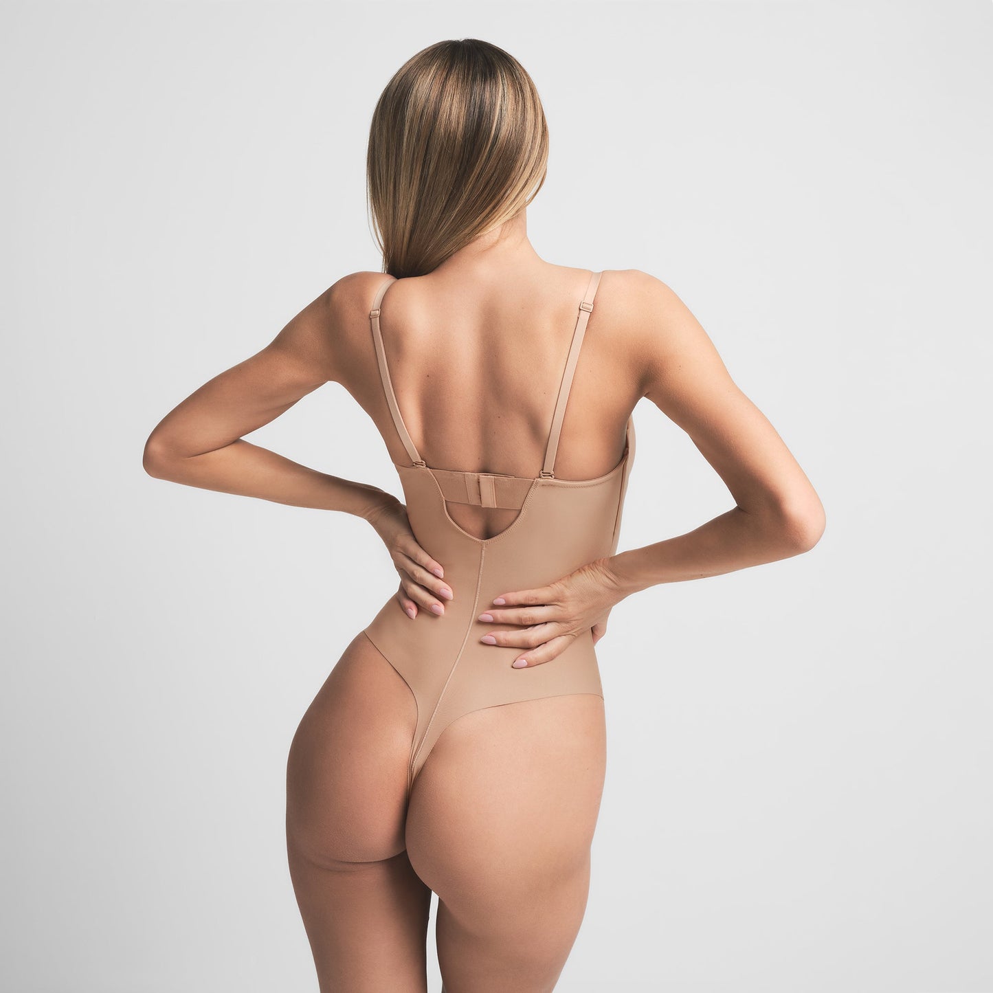 SKIMS BODY UNDERWIRE THONG BODYSUIT | CLAY