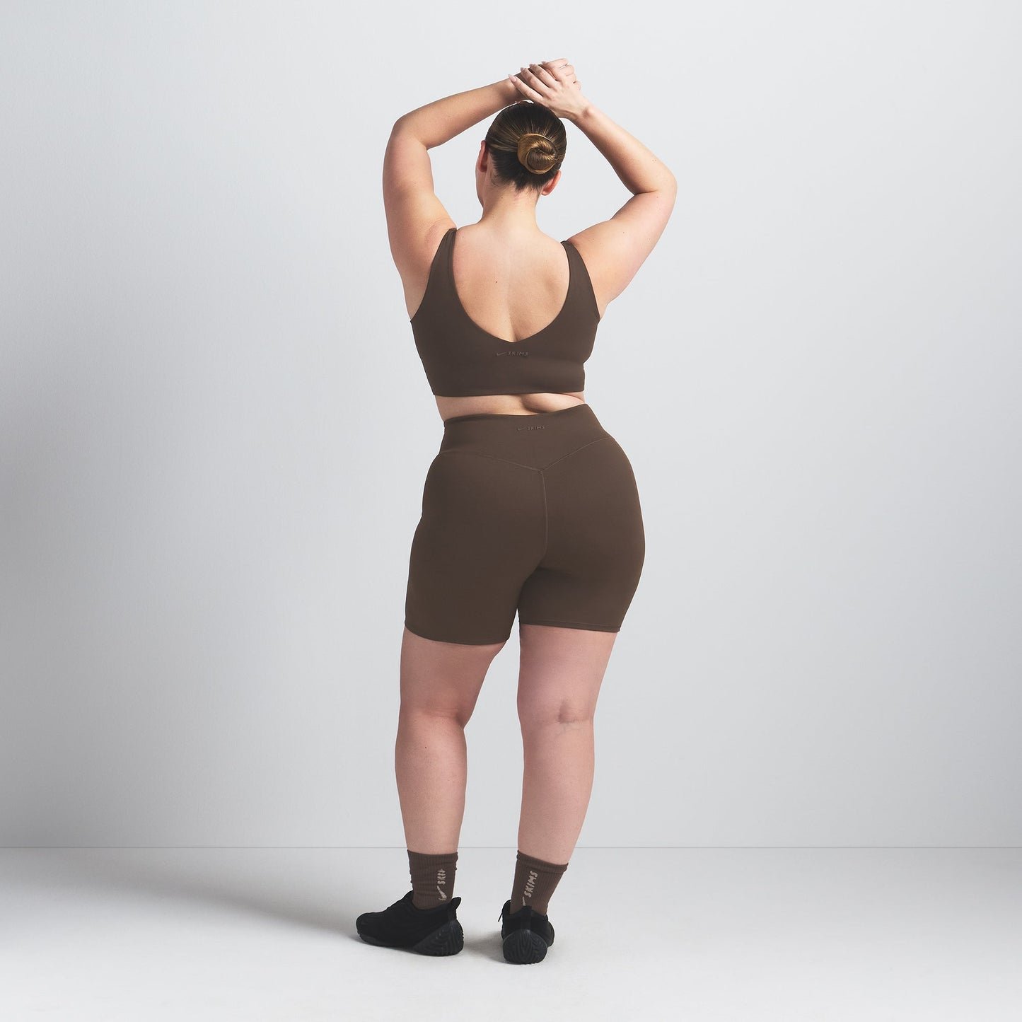 NikeSKIMS MATTE 5" BIKER SHORT | DARK SEPIA