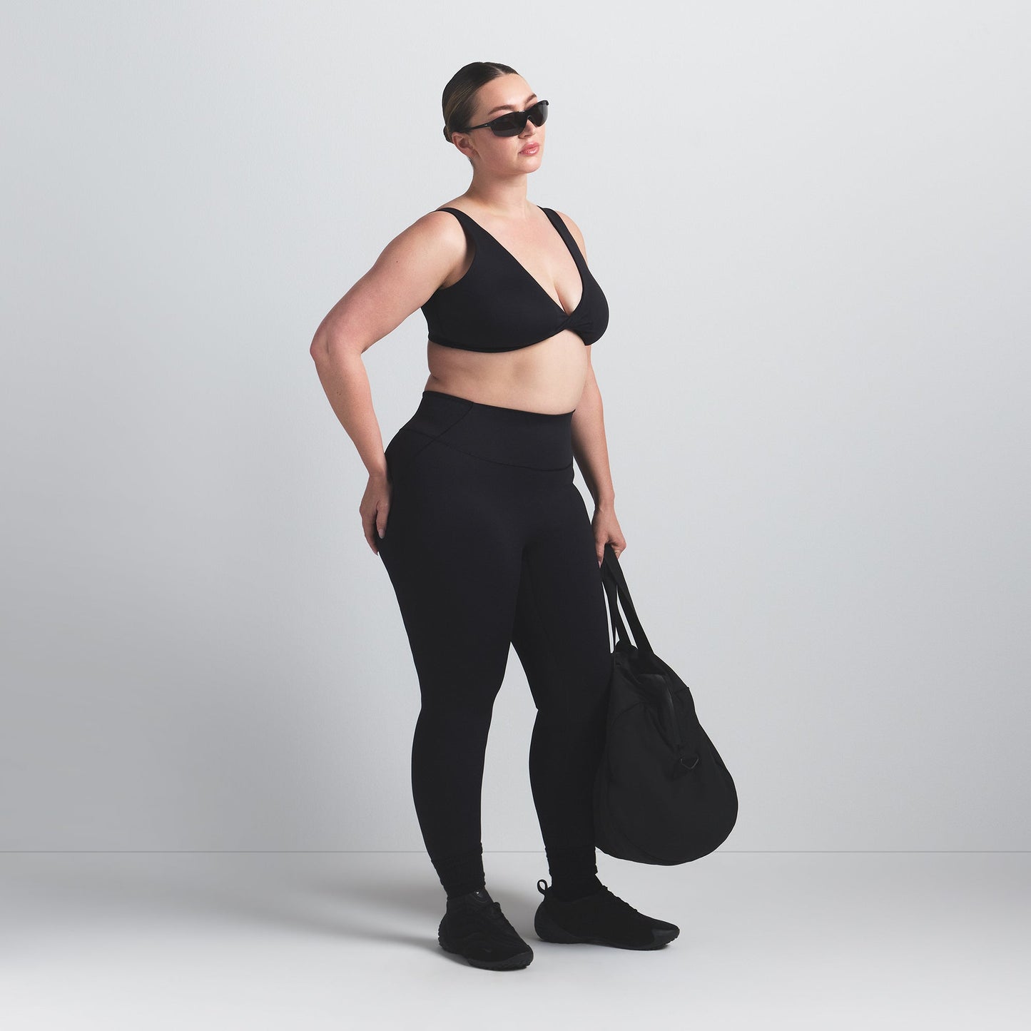 NikeSKIMS MATTE 26" LEGGING | OBSIDIAN