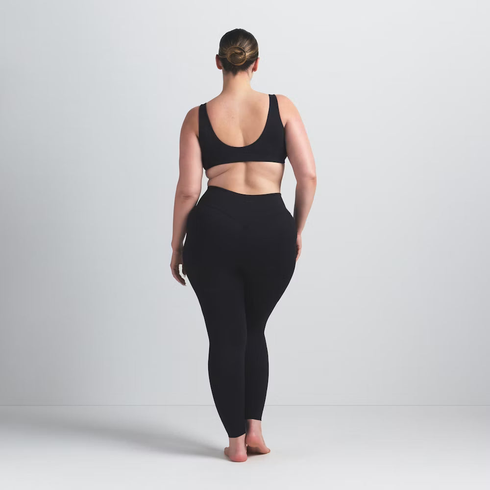 NikeSKIMS MATTE 26 INCH LEGGING | OBSIDIAN