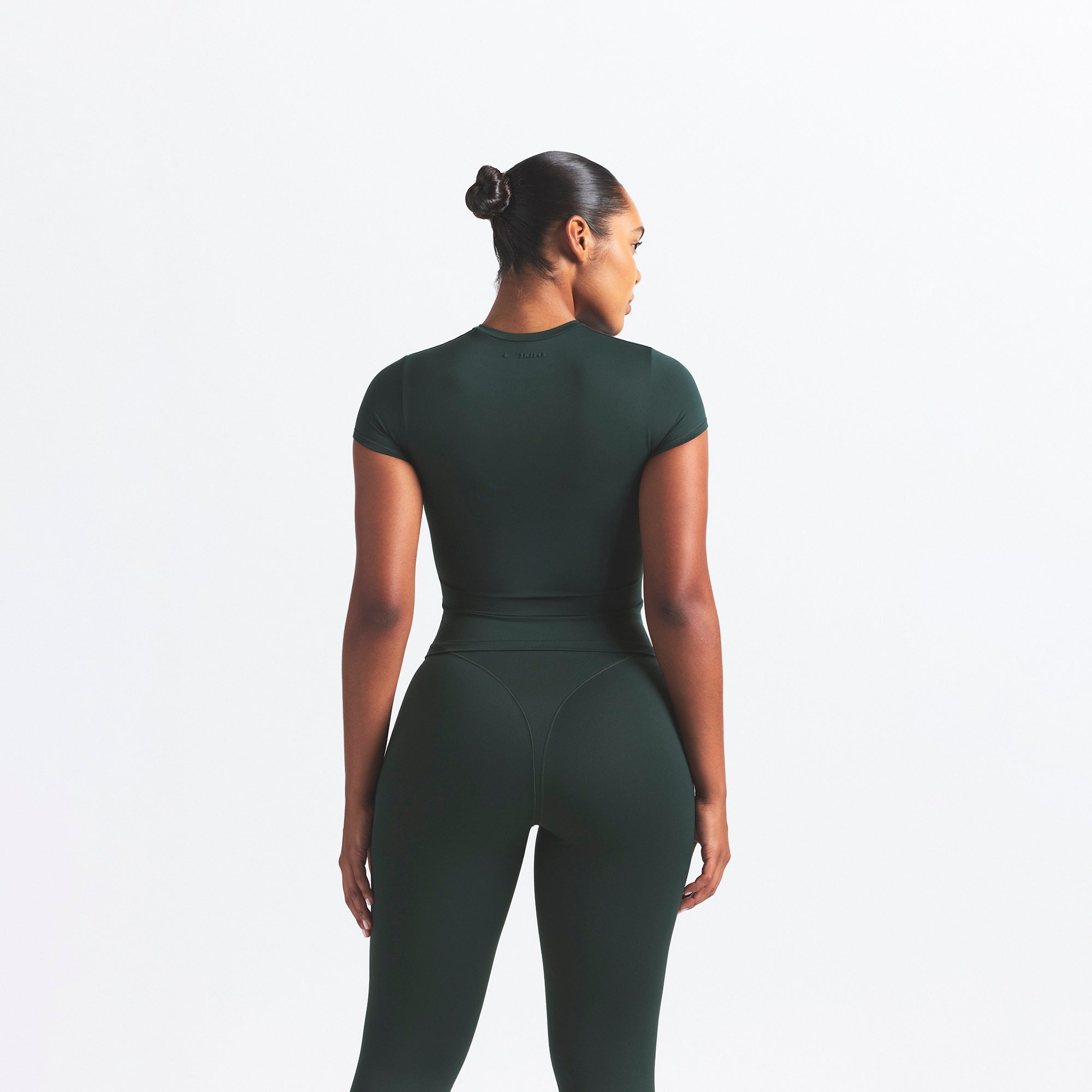 NikeSKIMS MATTE V-LINE 26