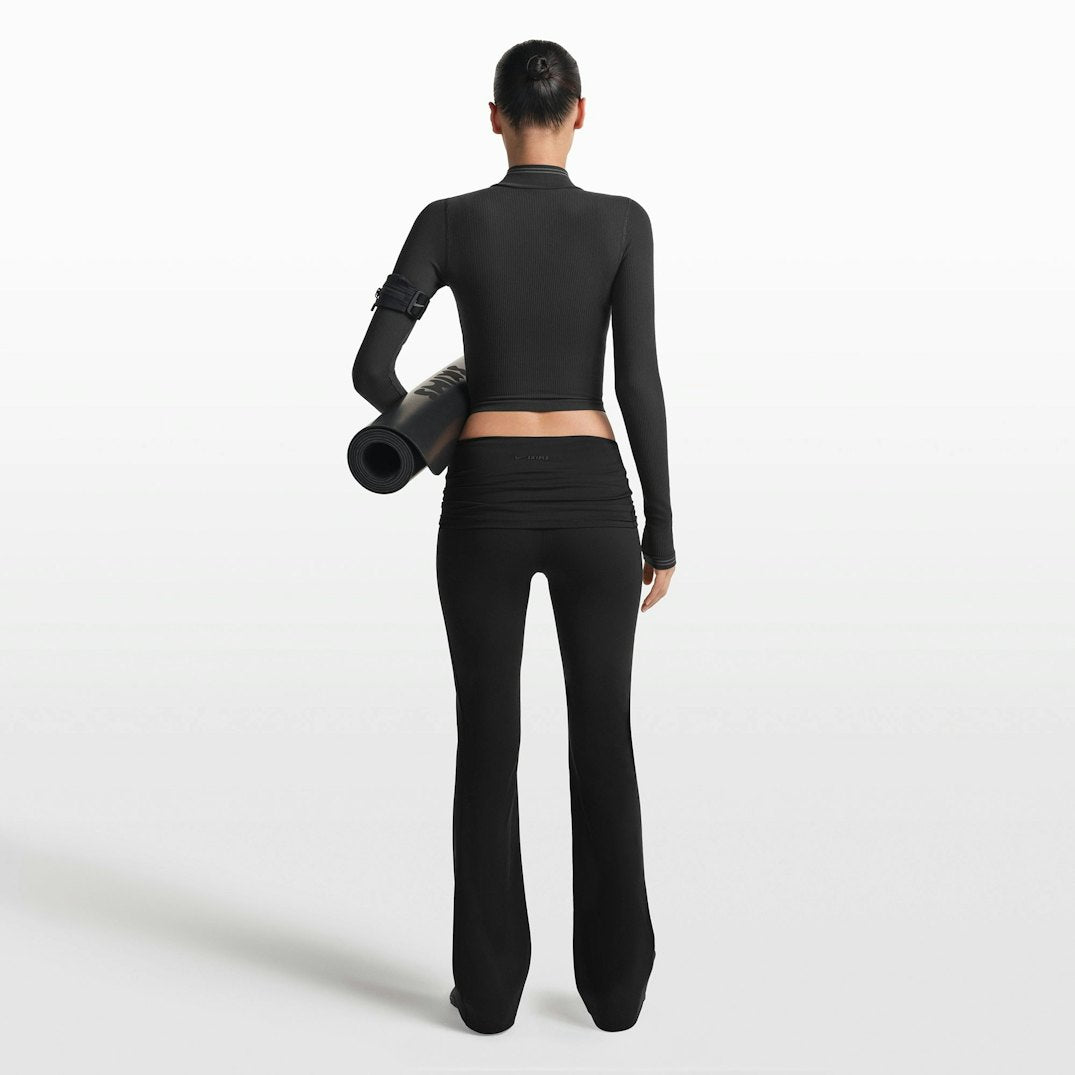 NikeSKIMS MATTE FOLDOVER WB SLIM FLARE 33 INCH LEGGING | OBSIDIAN