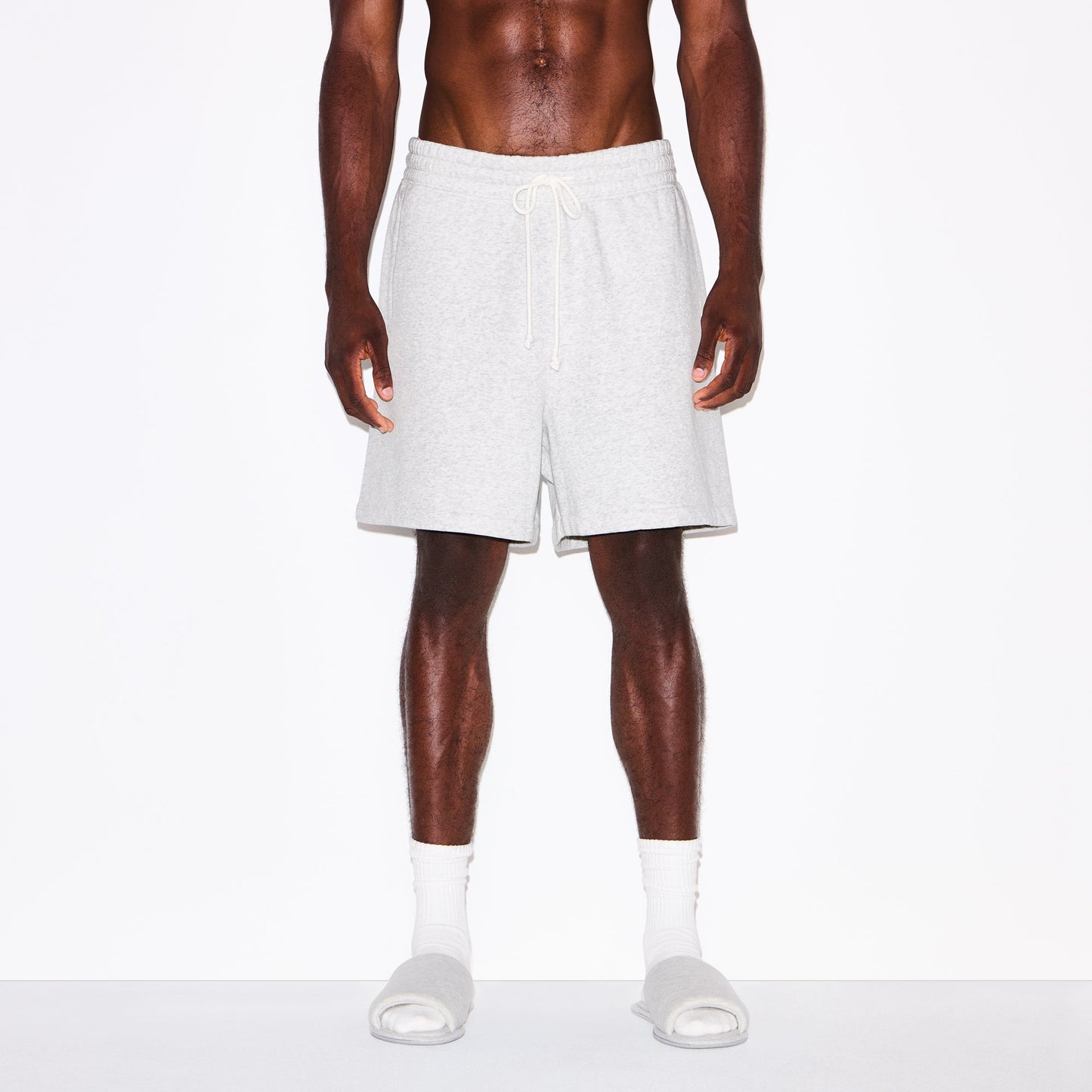 FLEECE LOUNGE MENS RELAXED SHORT | LIGHT HEATHER GREY