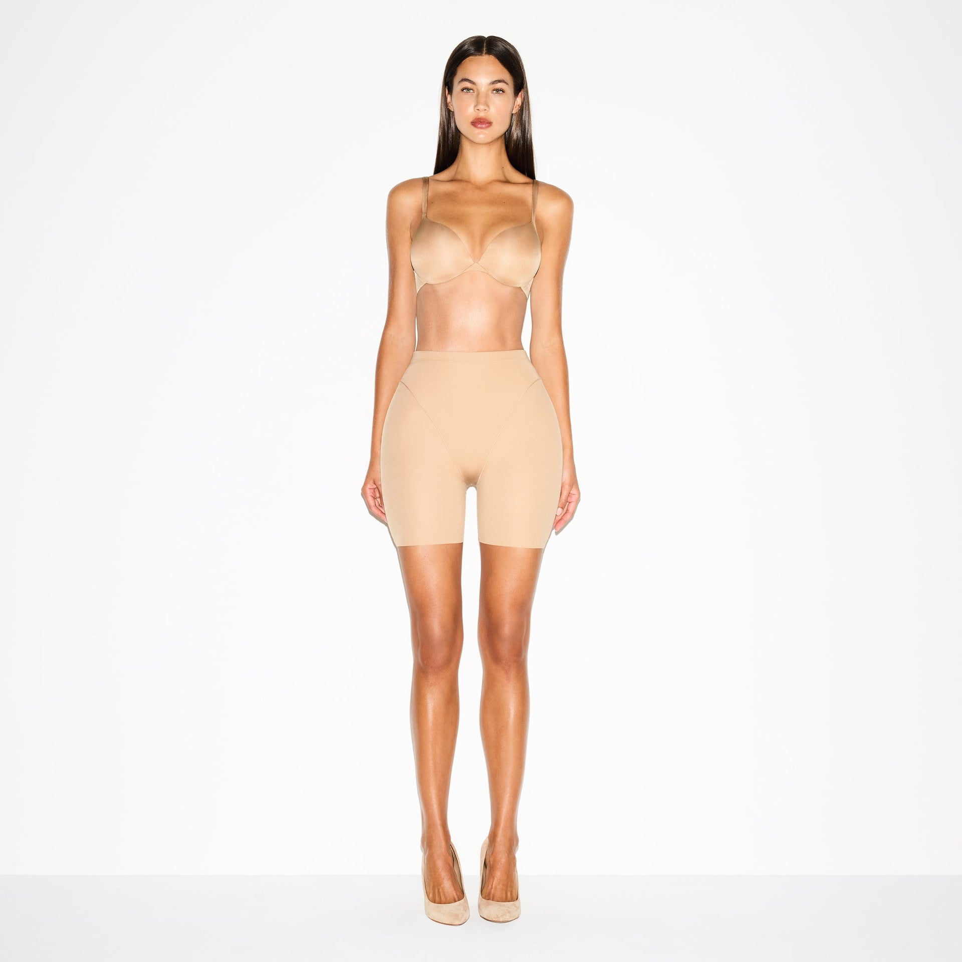 SKIMS BODY BUTT AND HIP ENHANCING MID THIGH SHORT | CLAY