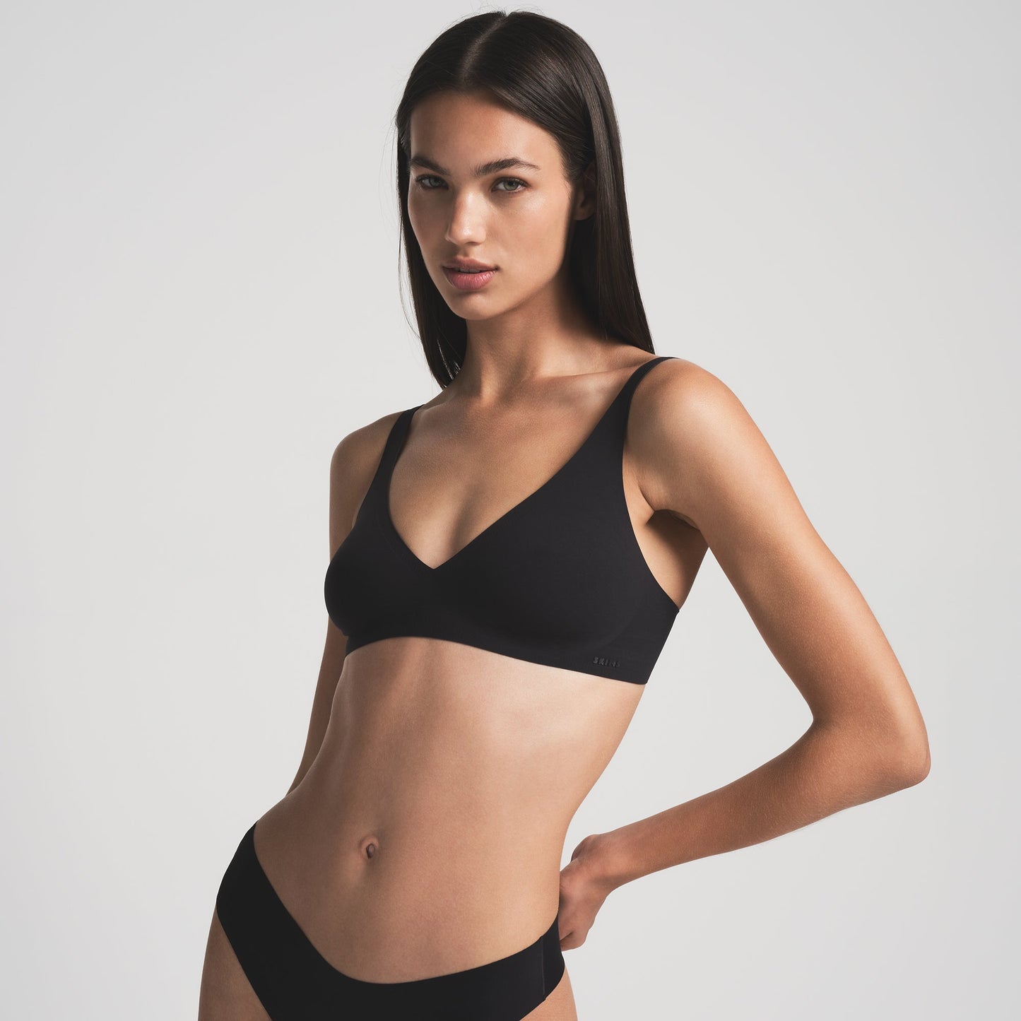 NAKED PLUNGE BRALETTE | ONYX