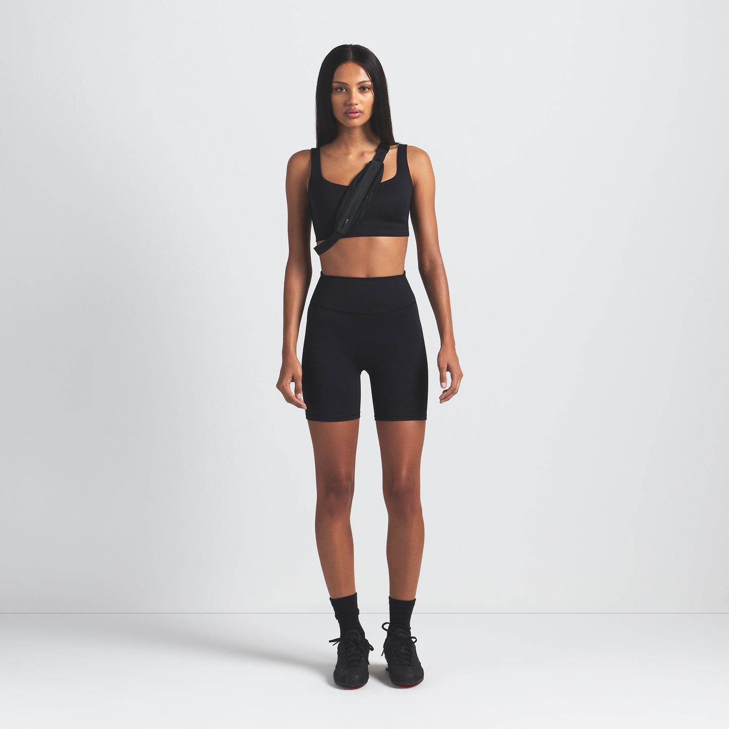 NikeSKIMS MATTE SCOOP NECK BRA | OBSIDIAN