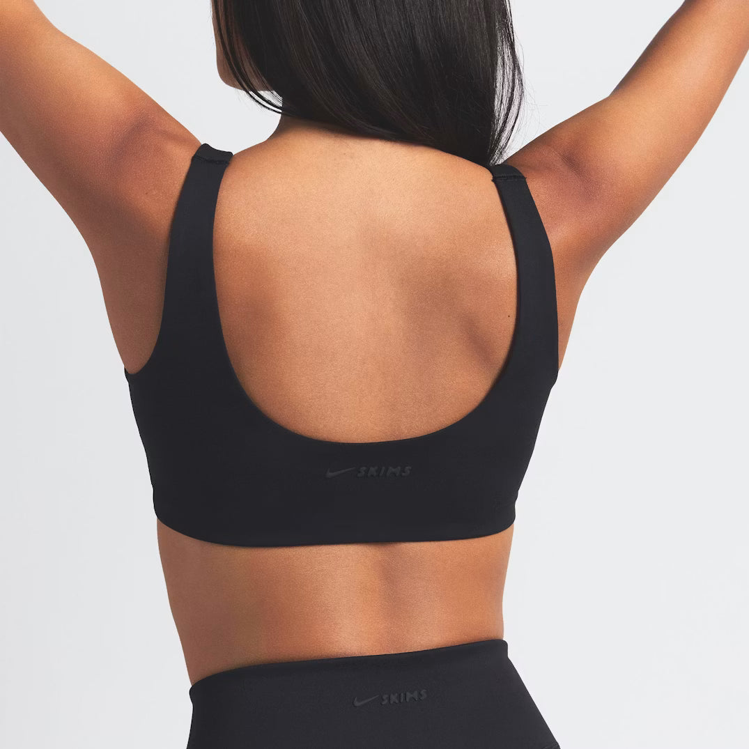 NikeSKIMS MATTE SCOOP BRALETTE | OBSIDIAN