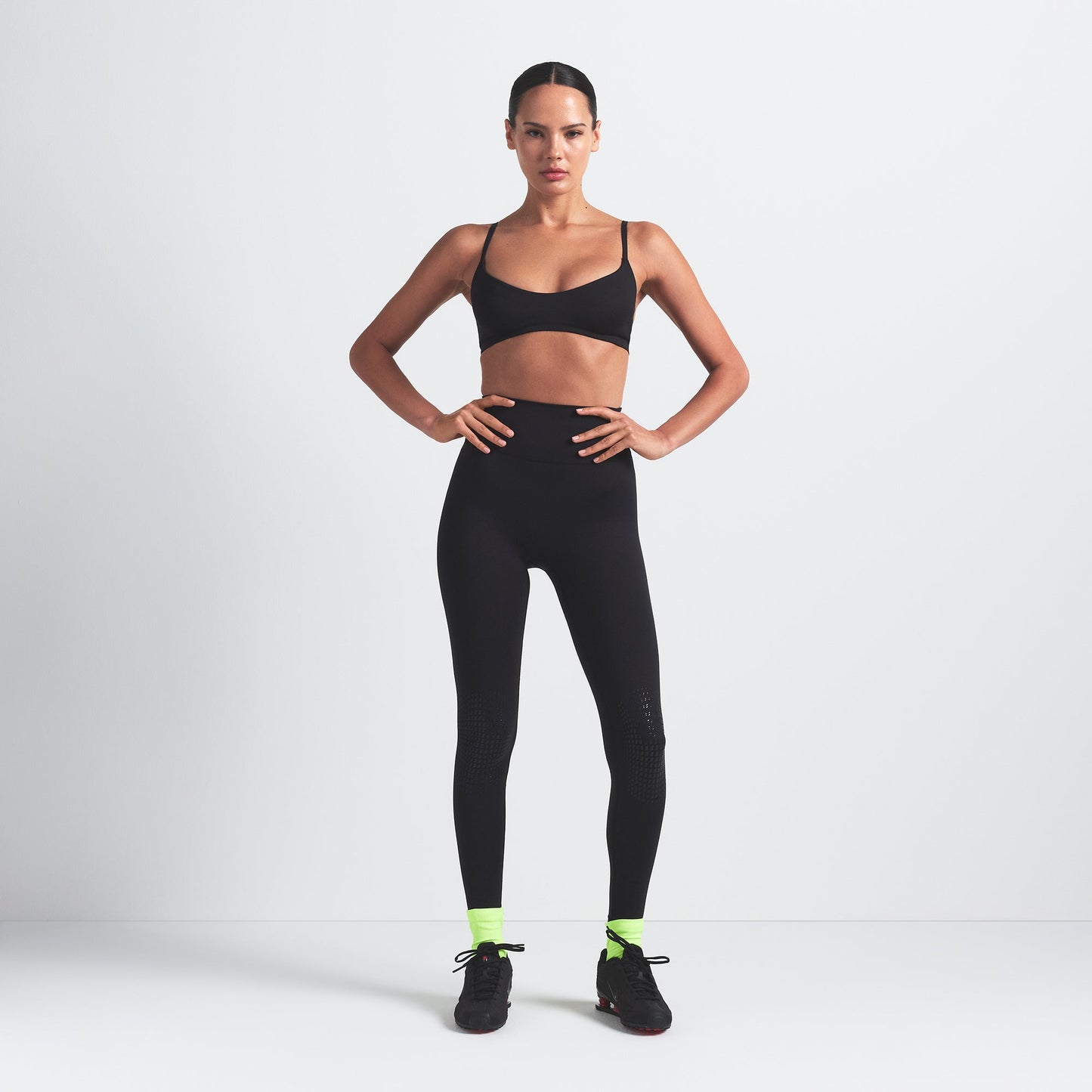 NikeSKIMS MATTE MICRO SCOOP BRA | OBSIDIAN