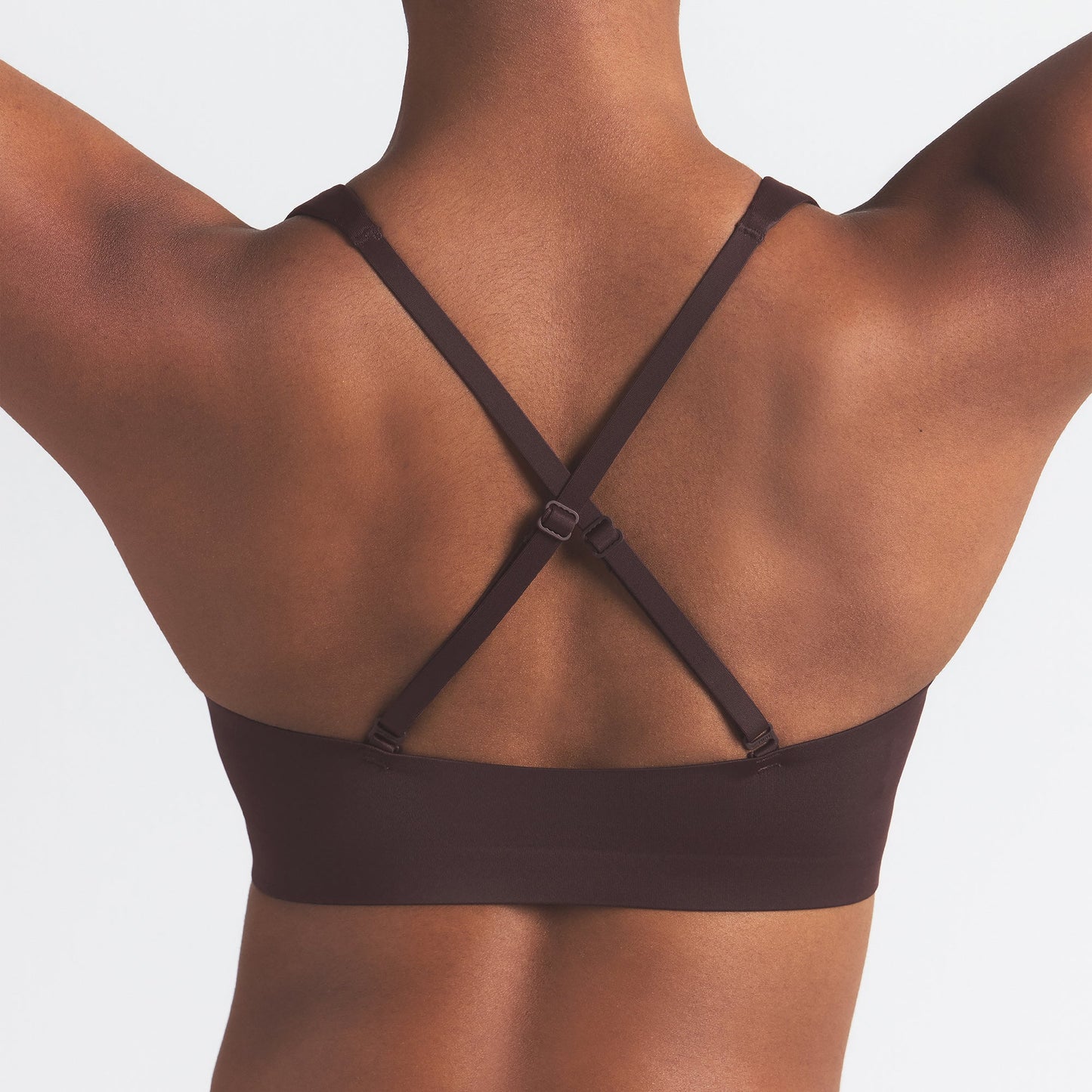 NikeSKIMS SHINE V-NECK BRA | PHOENIX