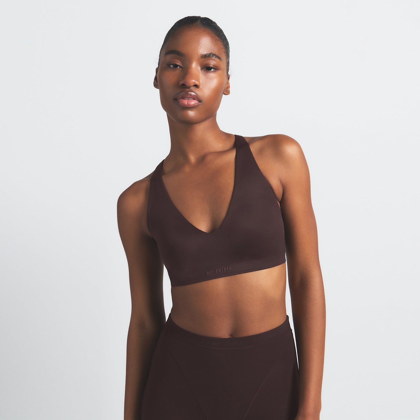 NikeSKIMS SHINE V-NECK BRA | PHOENIX