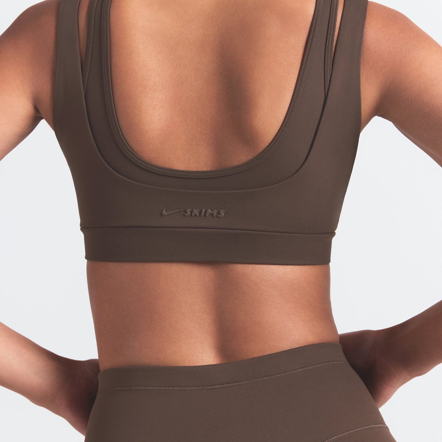 NikeSKIMS MATTE DOUBLE STRAP SCOOP BRA | DARK SEPIA