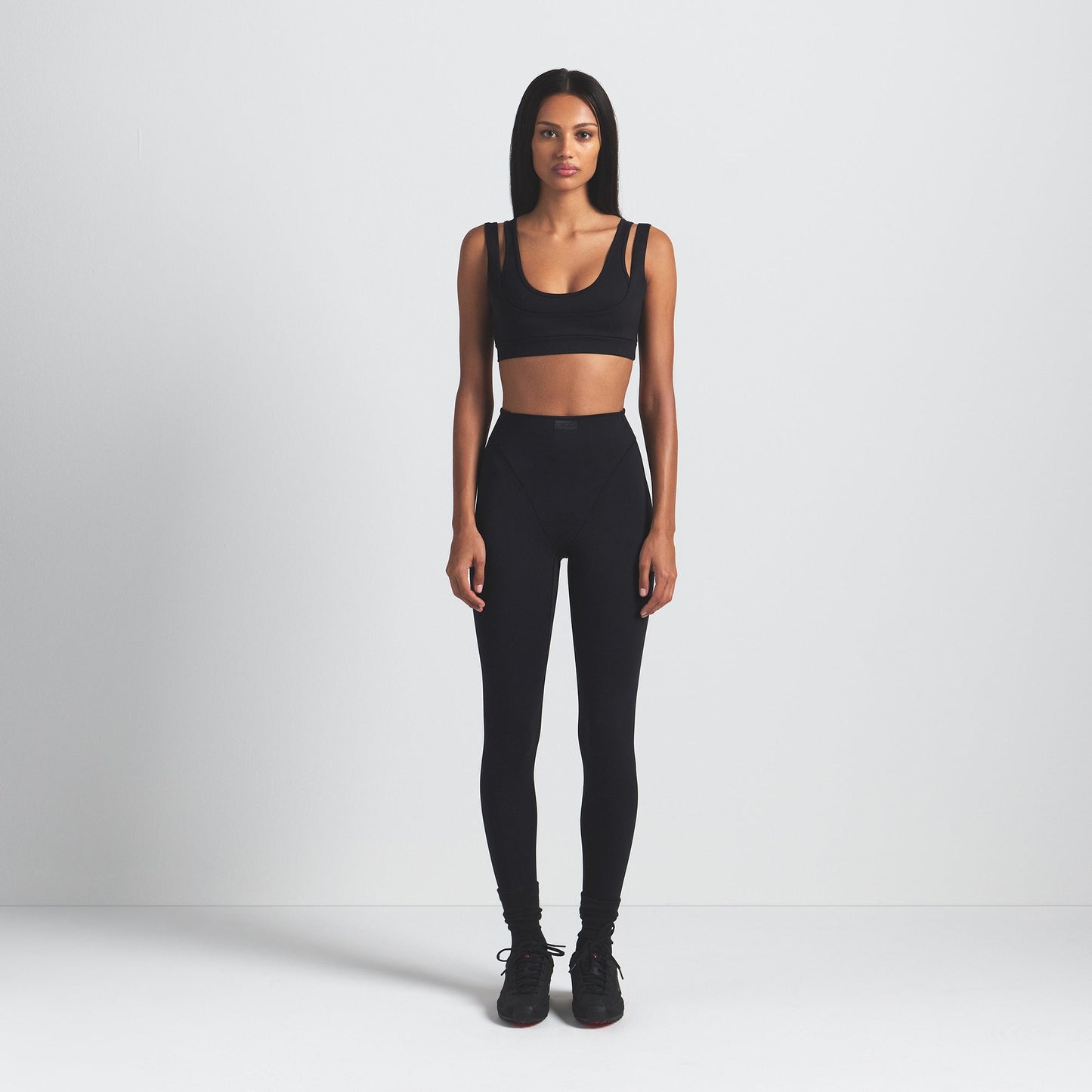 NikeSKIMS MATTE DOUBLE STRAP SCOOP BRA | OBSIDIAN