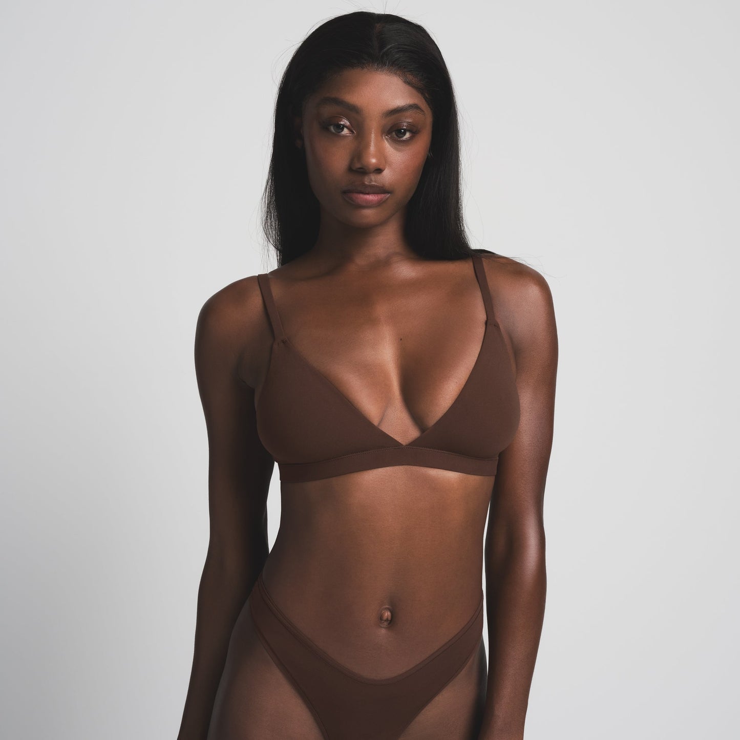 FITS EVERYBODY TRIANGLE BRALETTE | COCOA