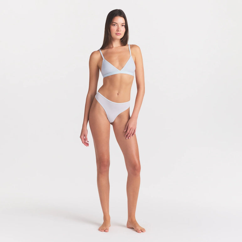 FITS EVERYBODY TRIANGLE BRALETTE | BLUE QUARTZ
