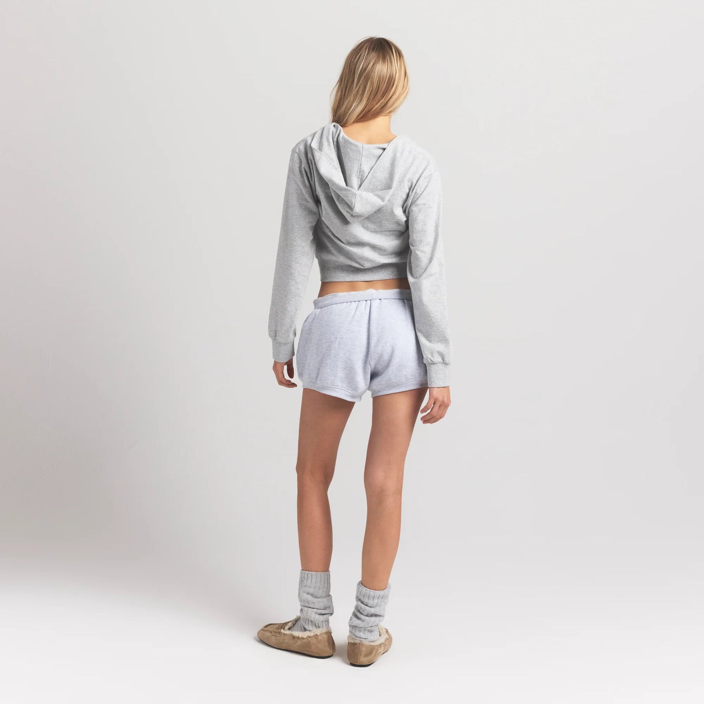 COTTON FLEECE BUBBLE HEM SHORT | LIGHT HEATHER GREY