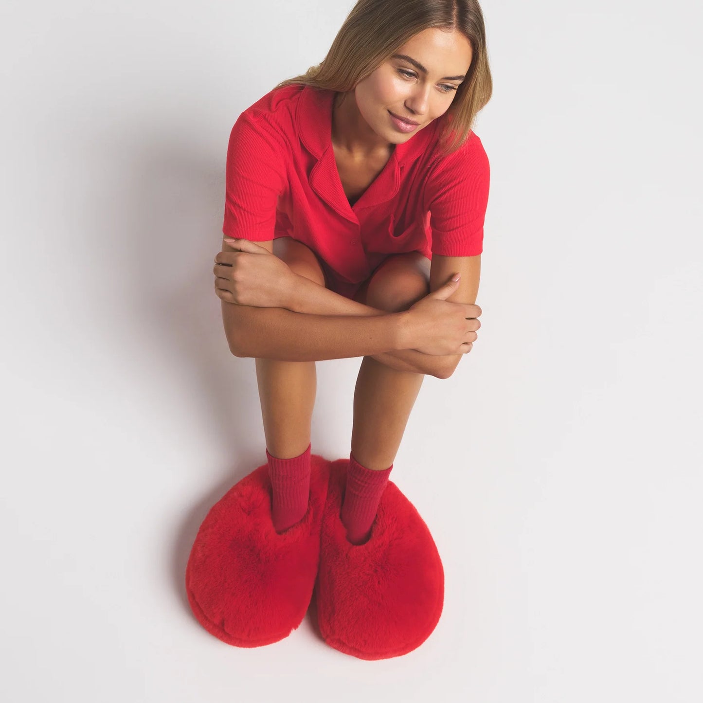 FAUX FUR HEART SLIPPER | RUBY