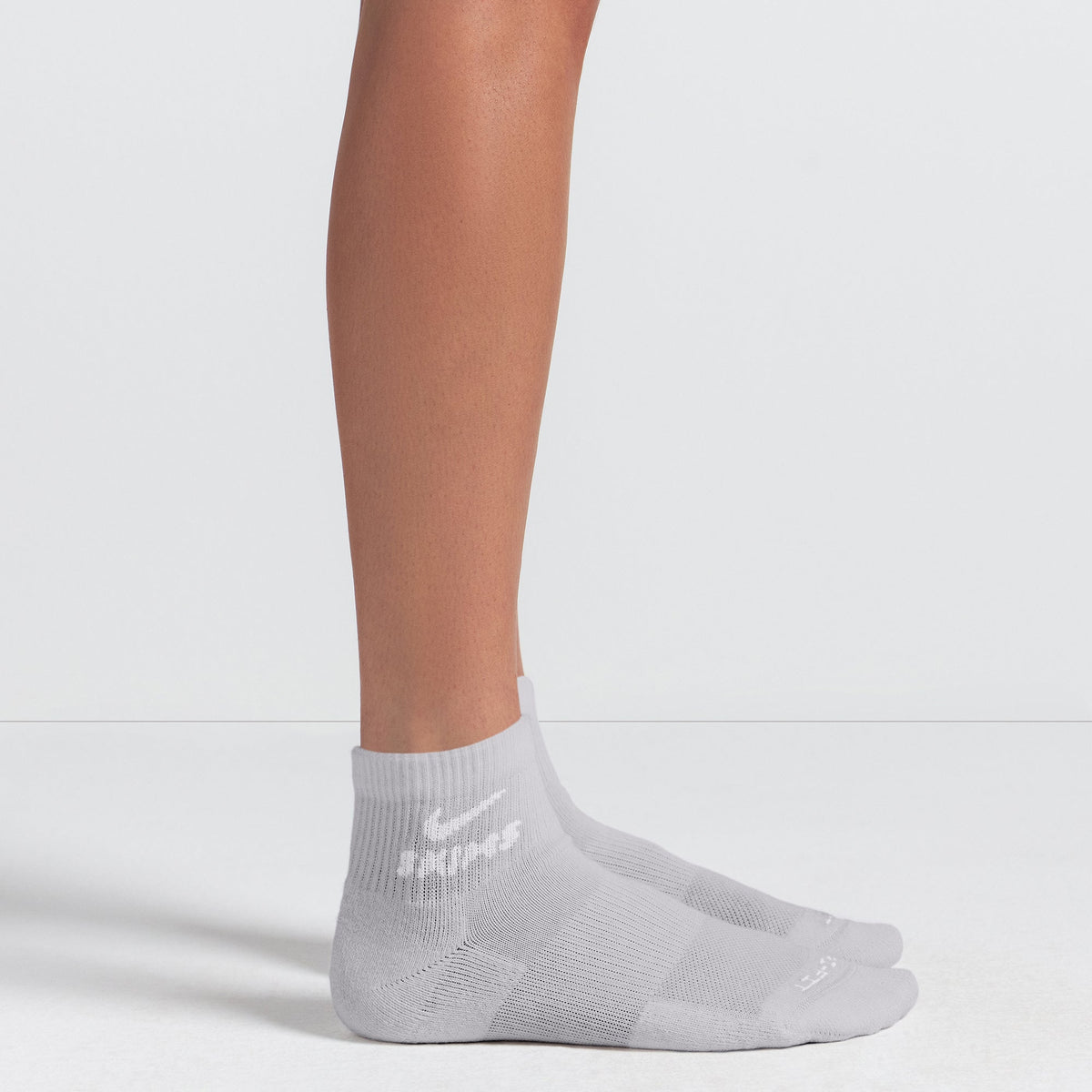 NikeSKIMS ACCESSORIES DRI-FIT QUARTER CREW SOCK 3-PACK | HEATHER GREY MULTI