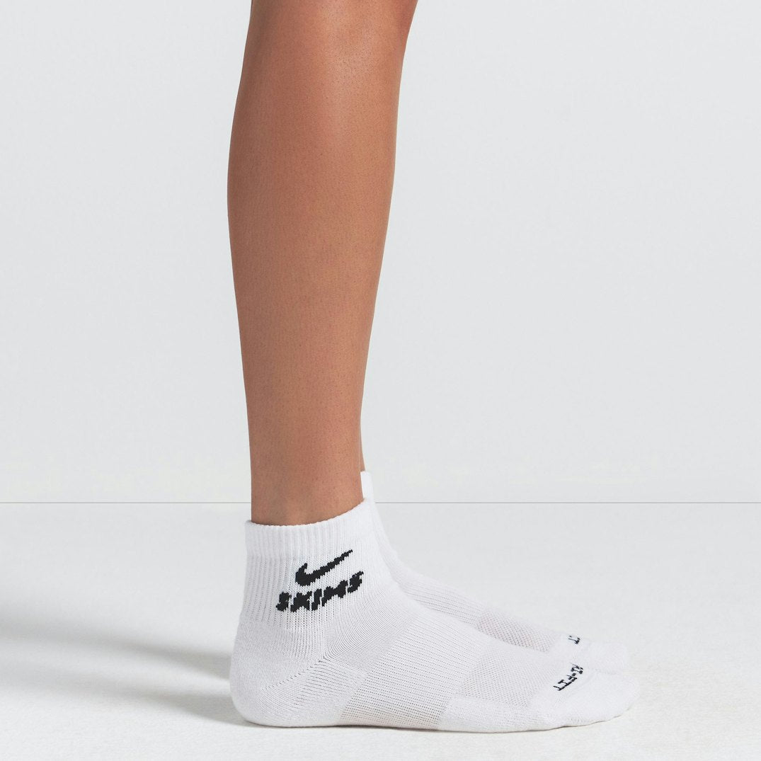 NikeSKIMS ACCESSORIES DRI-FIT QUARTER CREW SOCK 3-PACK | HEATHER GREY MULTI