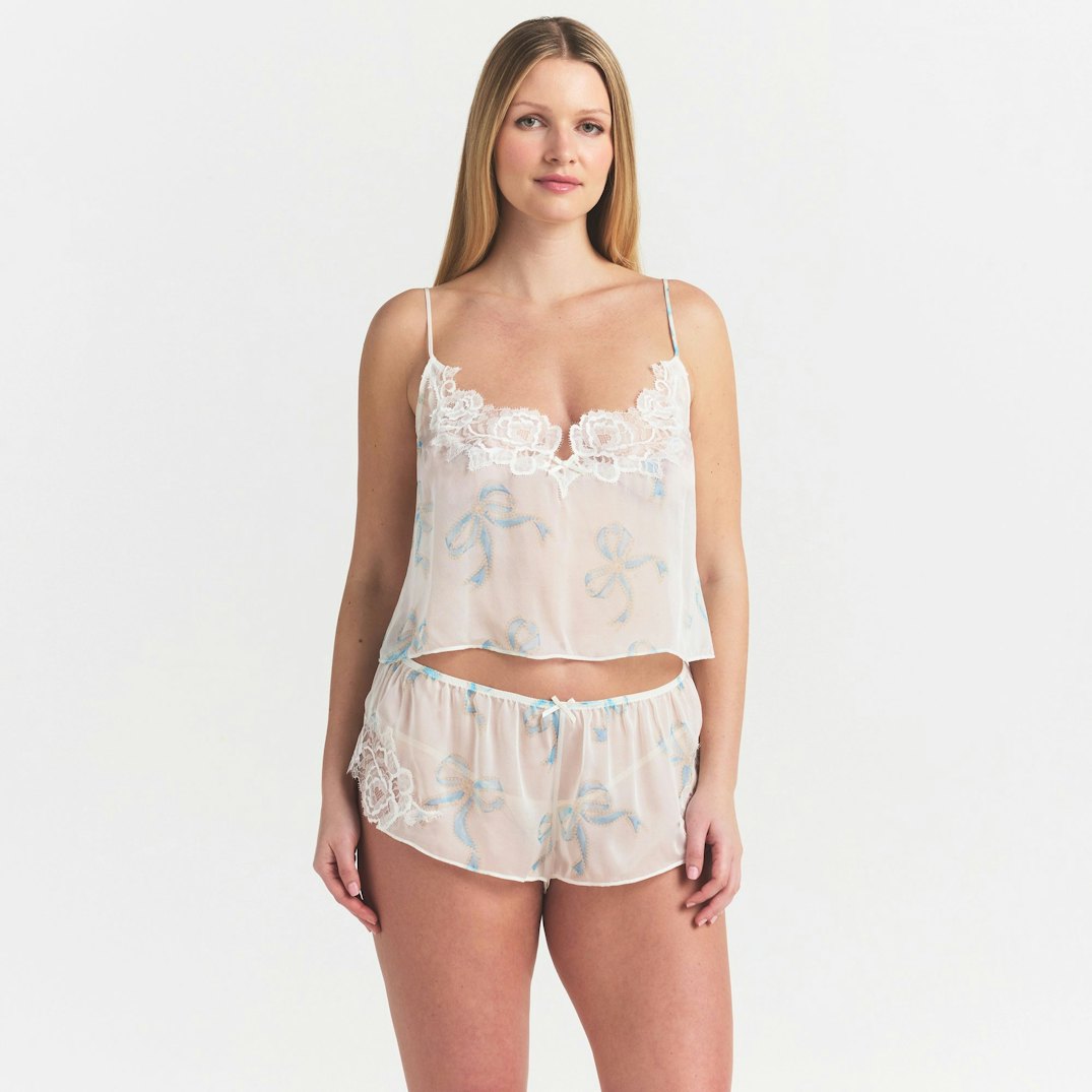 SKIMS ROMANCE CAMI AND SHORT SET | IVORY PEARL BOWS PRINT