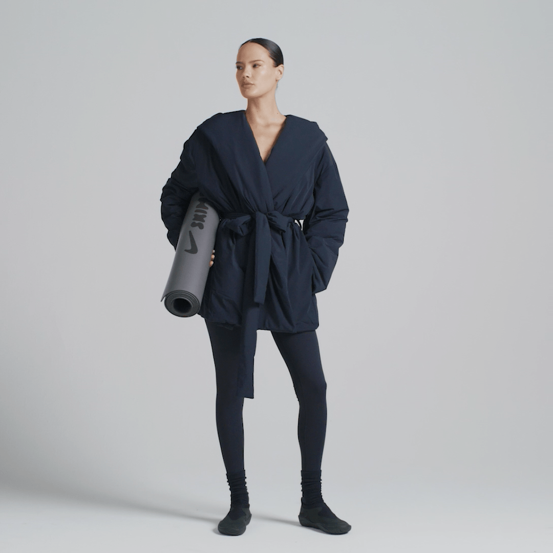 NikeSKIMS WOVEN NYLON WRAP COAT | OBSIDIAN