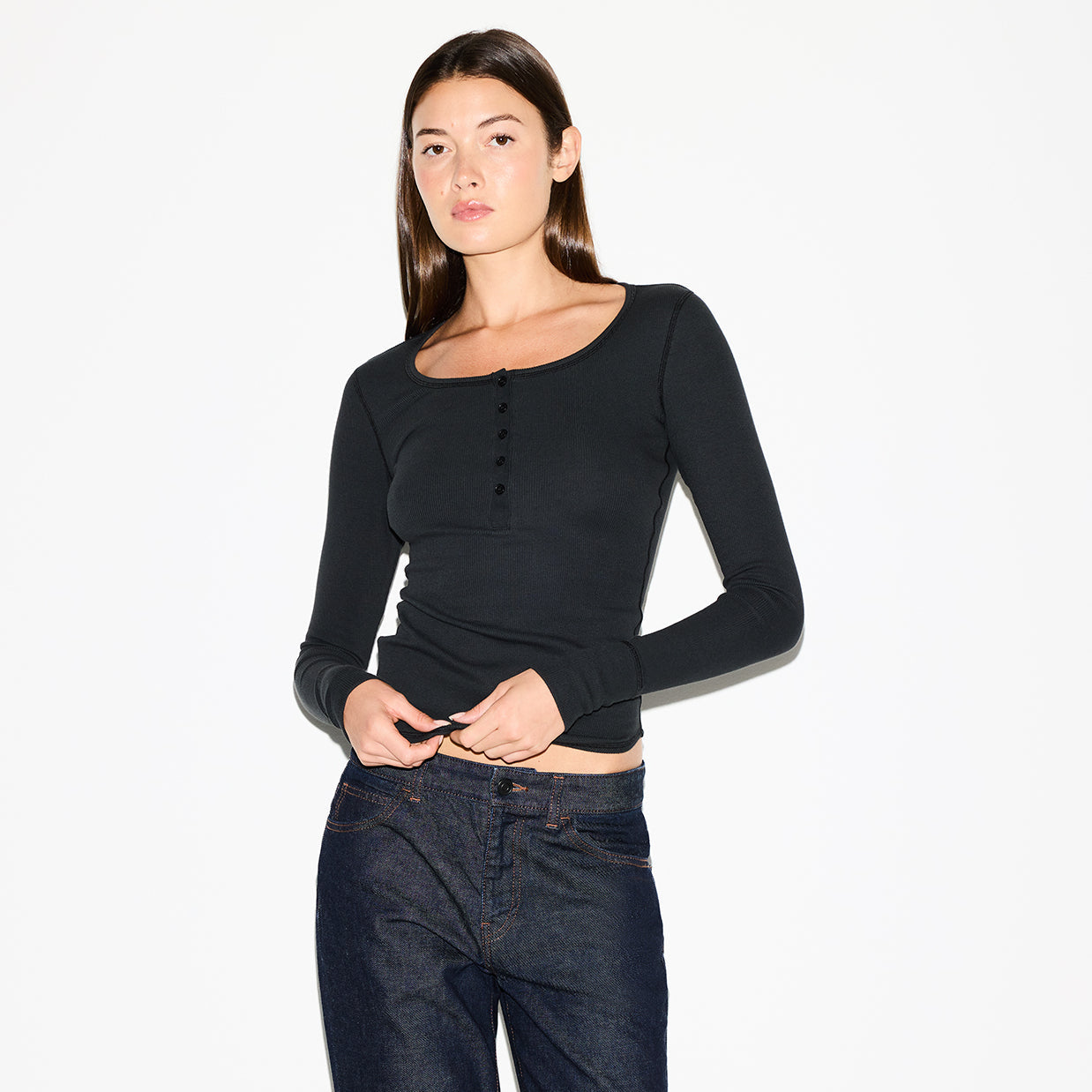 COTTON RIB SCOOP NECK HENLEY | SOOT