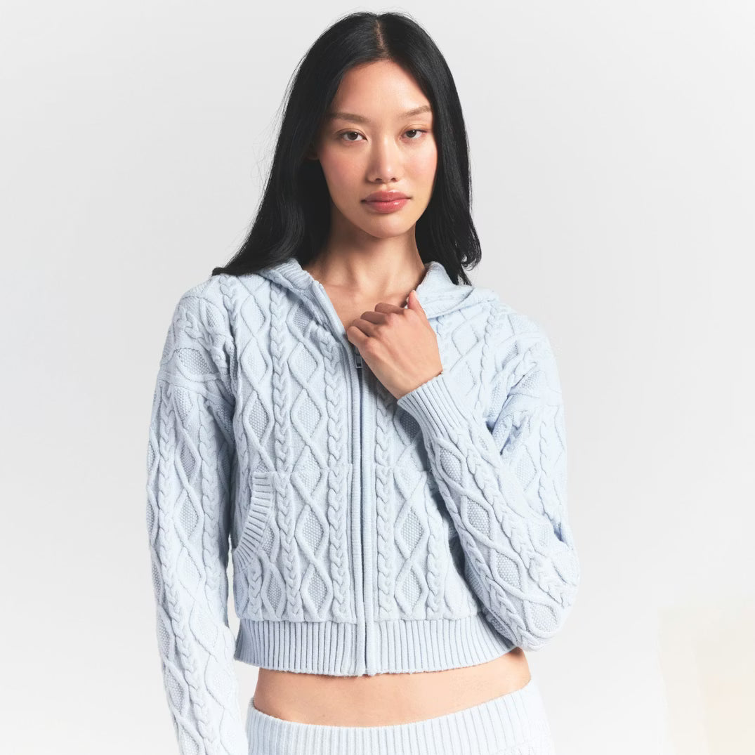 SNOW BUNNY CABLE KNIT SHRUNKEN ZIP UP HOODIE | ZEN BLUE