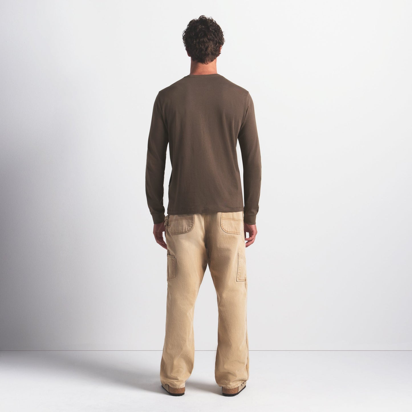 SKIMS COTTON MENS CLASSIC LONG SLEEVE T-SHIRT | DRIFTWOOD