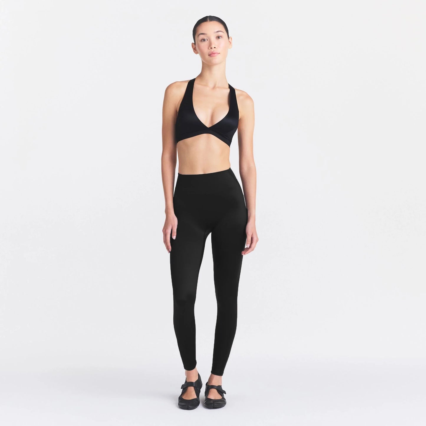 NikeSKIMS SATIN SHINE BONDED WAIST 26" LEGGING | OBSIDIAN