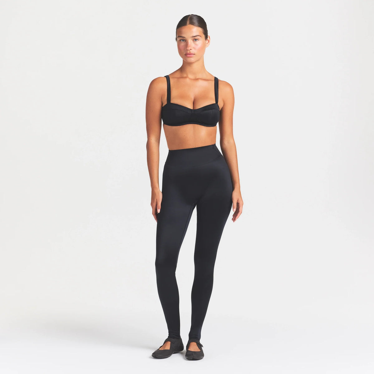 NikeSKIMS SATIN SHINE PANELED PICOT BRA | OBSIDIAN