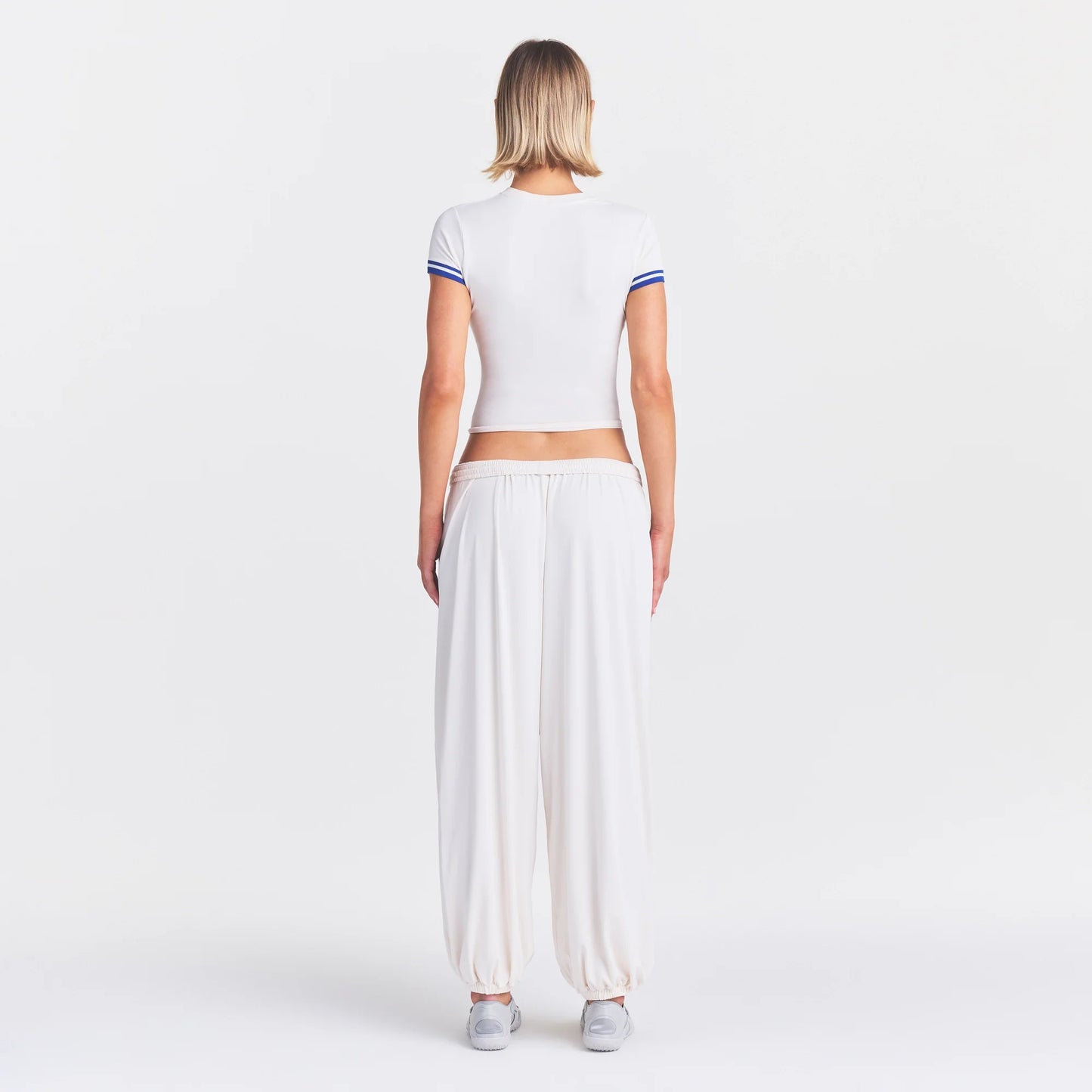 NikeSKIMS STRETCH KNIT CROPPED T-SHIRT | IVORY