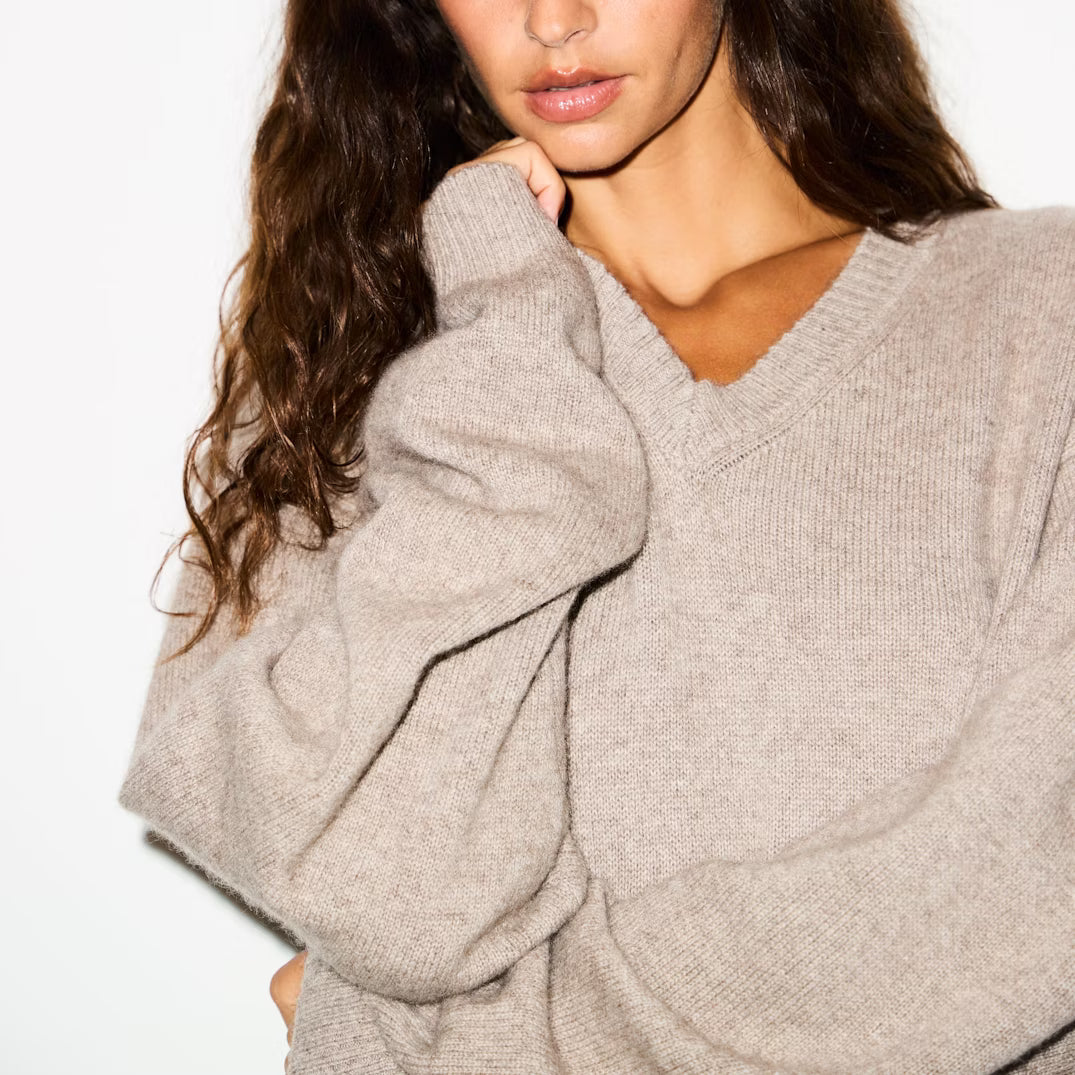 WOOL CASHMERE OVERSIZED V NECK SWEATER | LINEN
