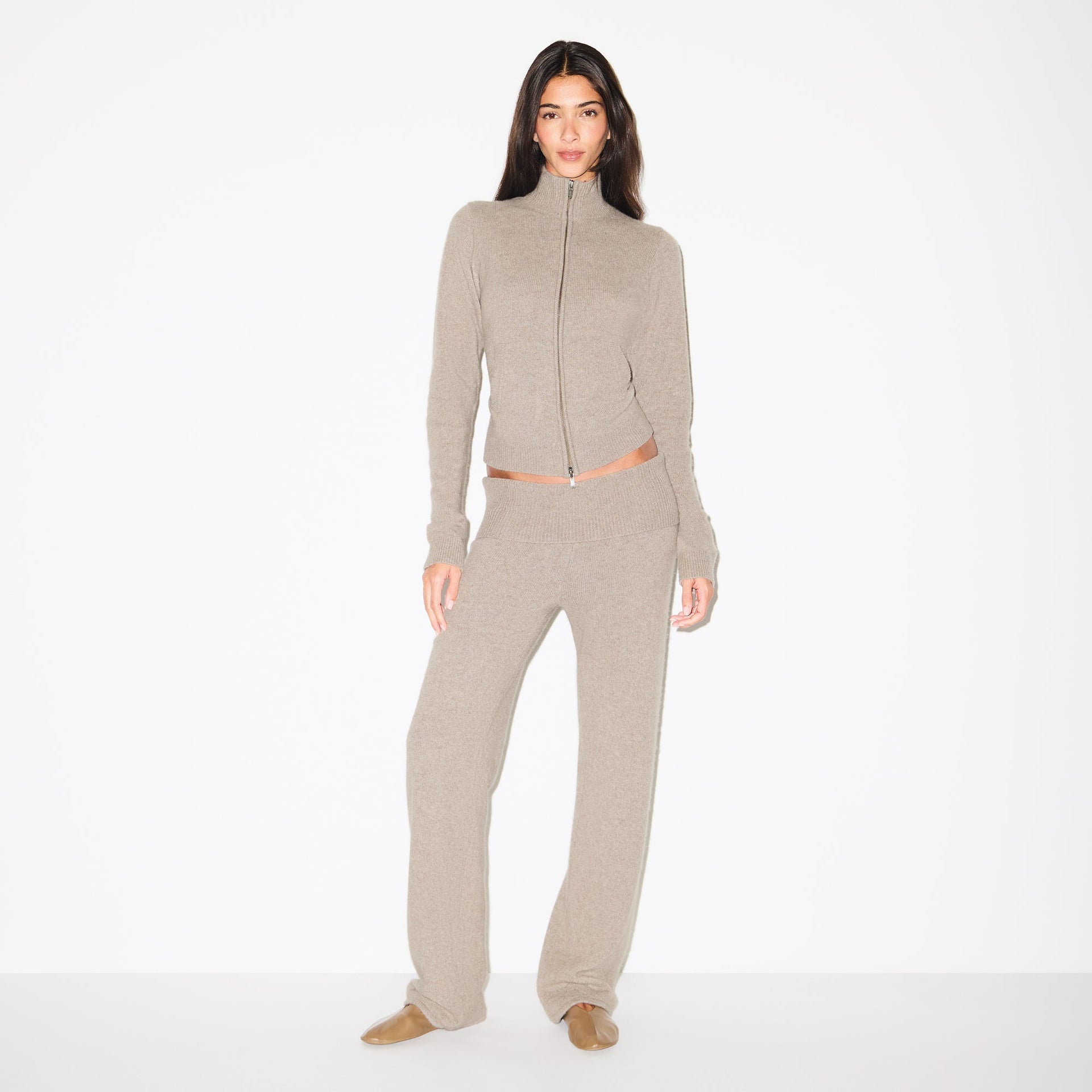 WOOL CASHMERE ZIP UP MOCK NECK SWEATER | LINEN