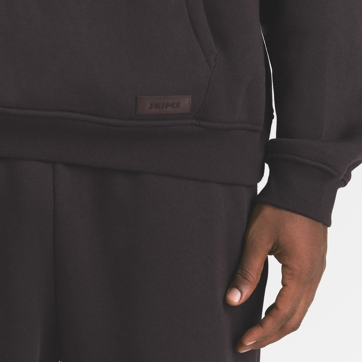 FLEECE LOUNGE MENS RELAXED HOODIE | DARK ROAST