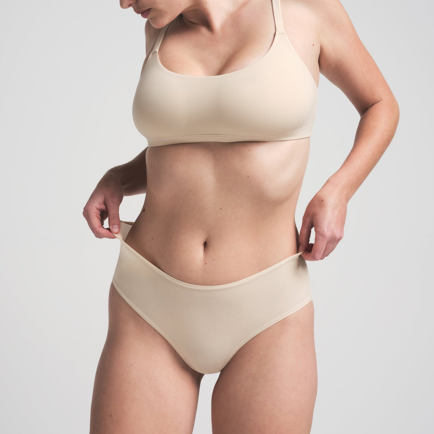 FITS EVERYBODY BRIEF | SAND