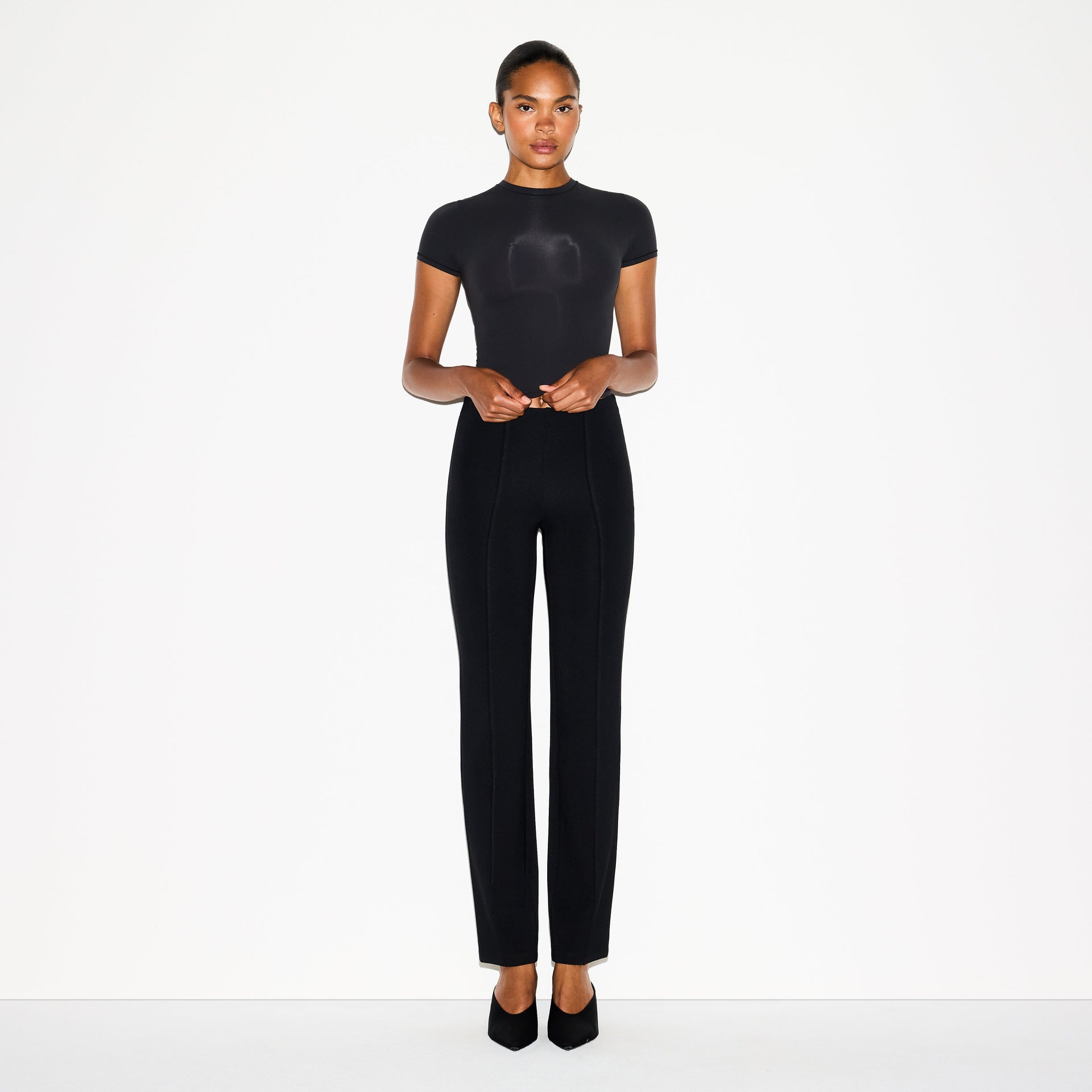 THE ESSENTIAL COLLECTION HIGH-WAISTED PINTUCK STRAIGHT LEG PANT | OBSIDIAN