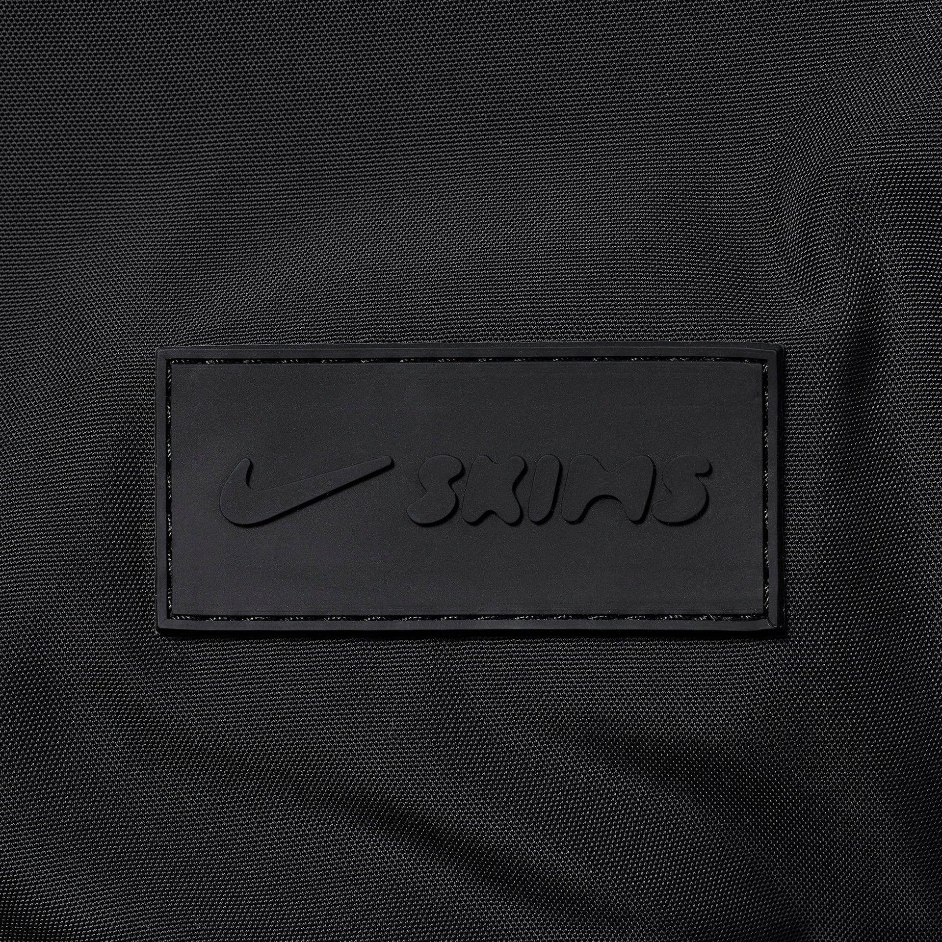 NikeSKIMS ACCESSORIES PUFFER GYM BAG | OBSIDIAN