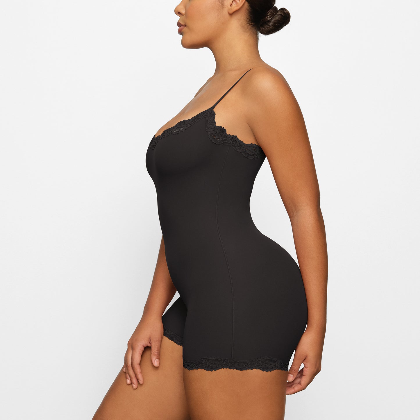 FITS EVERYBODY LACE ONESIE | ONYX