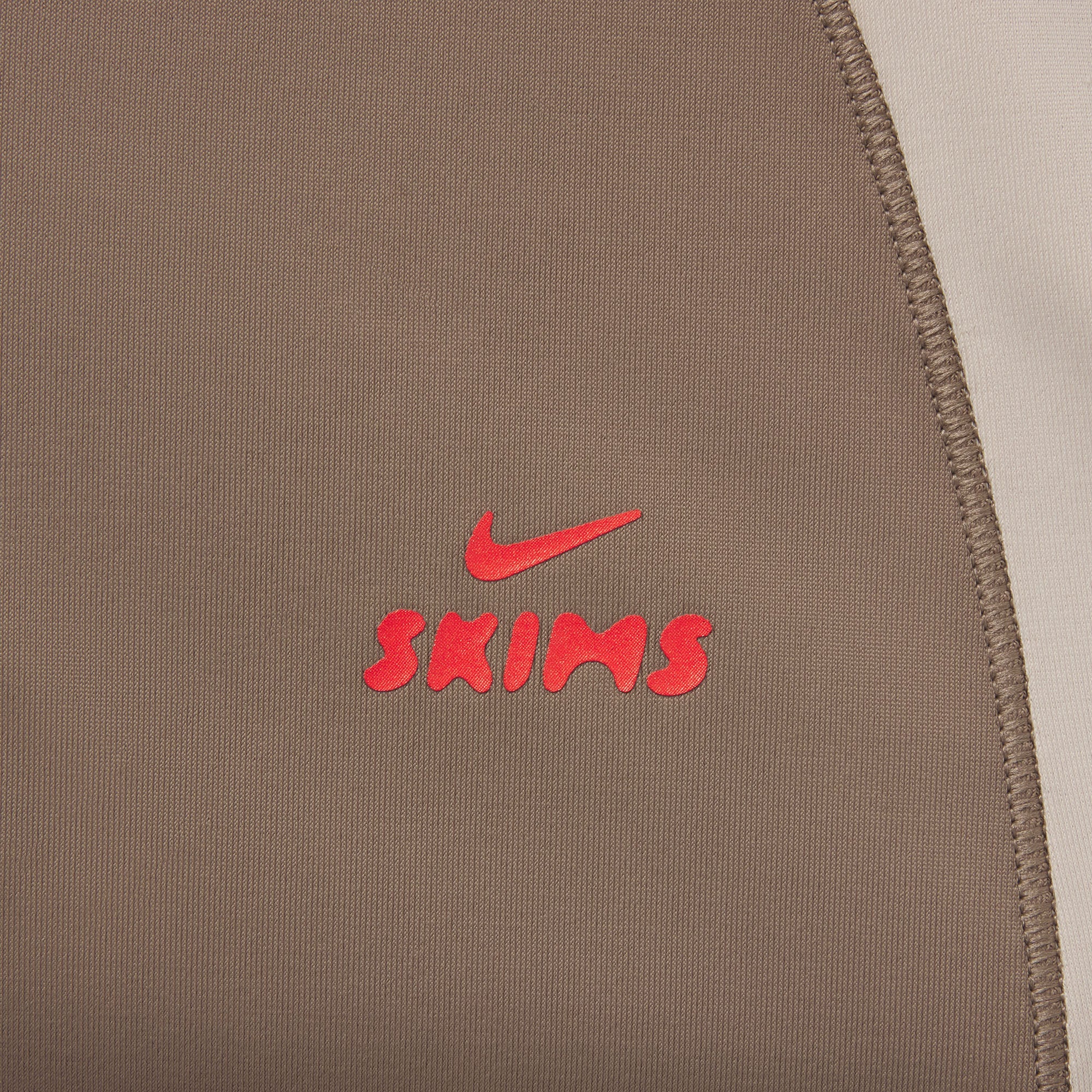 NikeSKIMS SHINE DRAWCORD STIRRUP 26